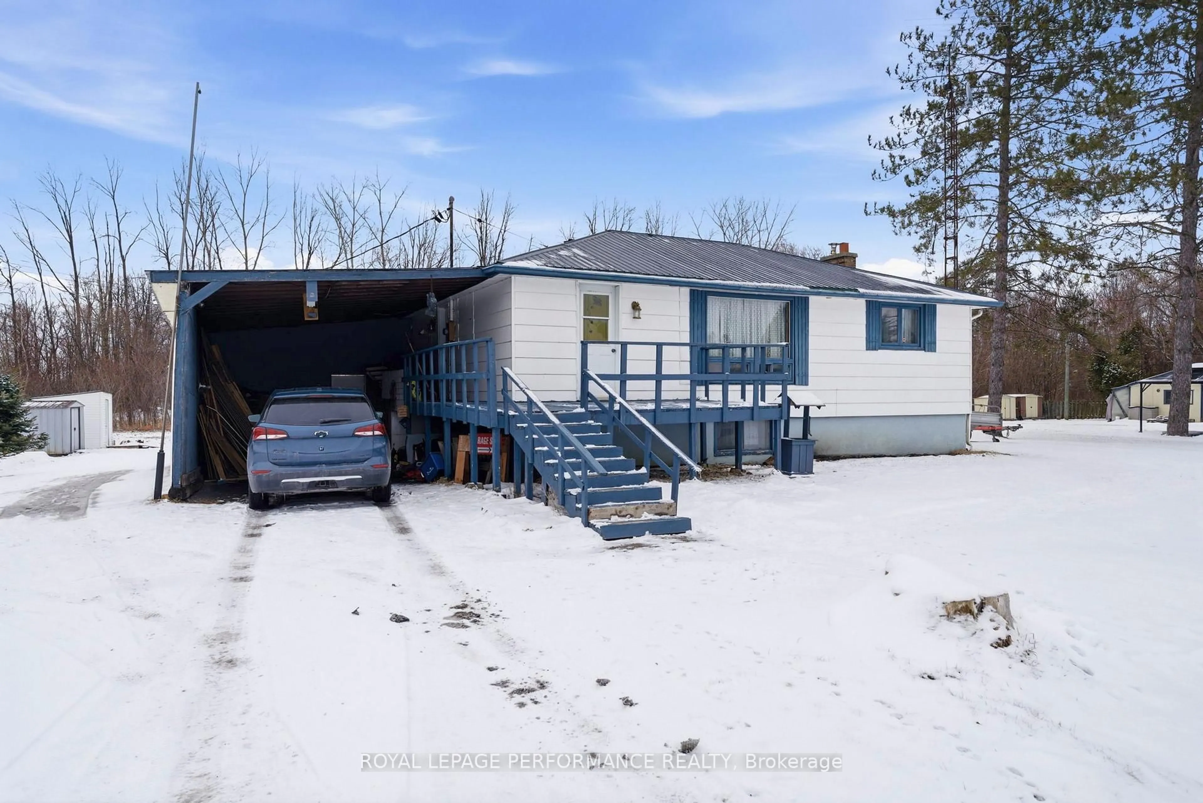 A pic from outside/outdoor area/front of a property/back of a property/a pic from drone, street for 6273 3rd Ave, South Glengarry Ontario K0C 2C0