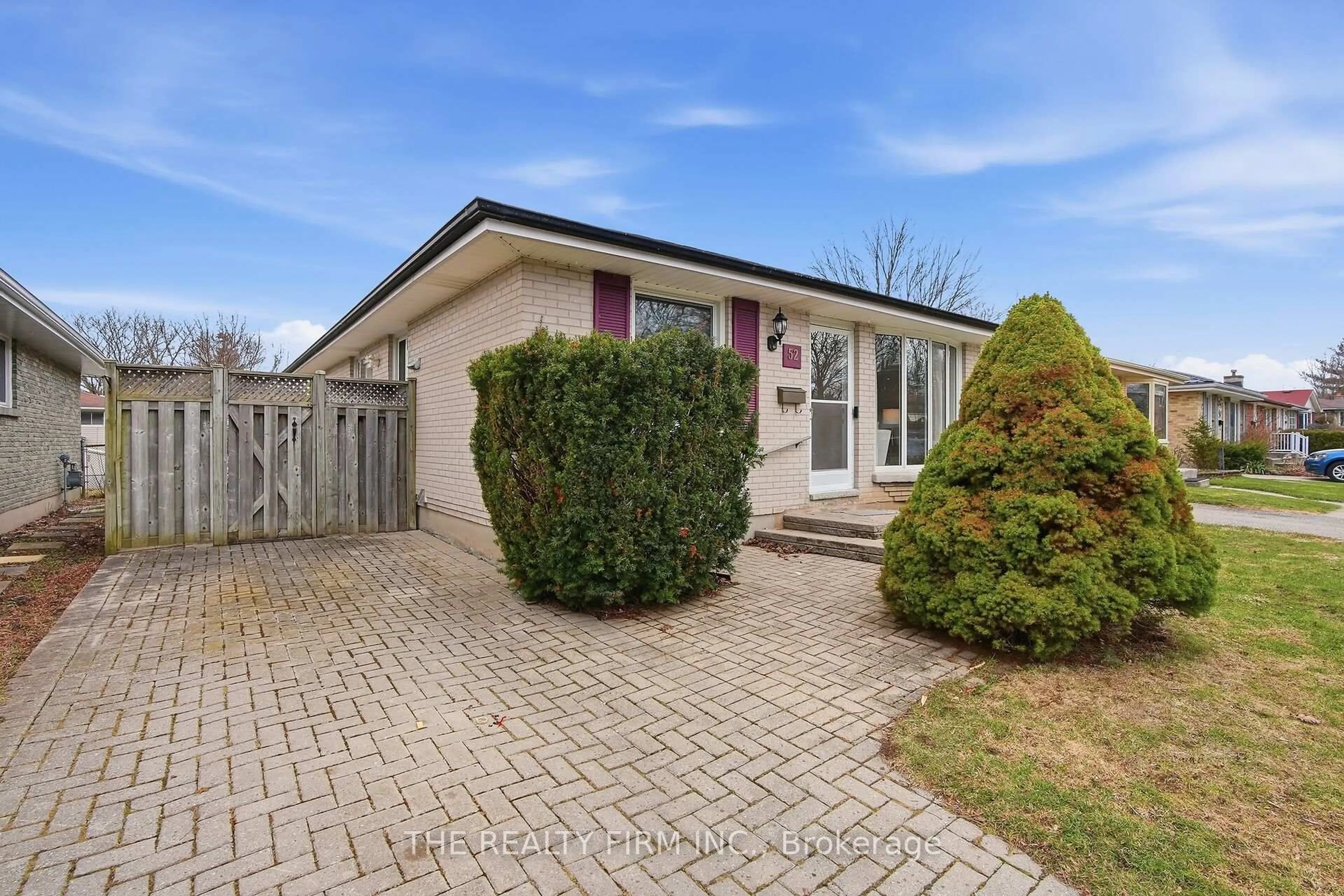 Unknown for 52 Clifton Cres, London South Ontario N6C 3V8