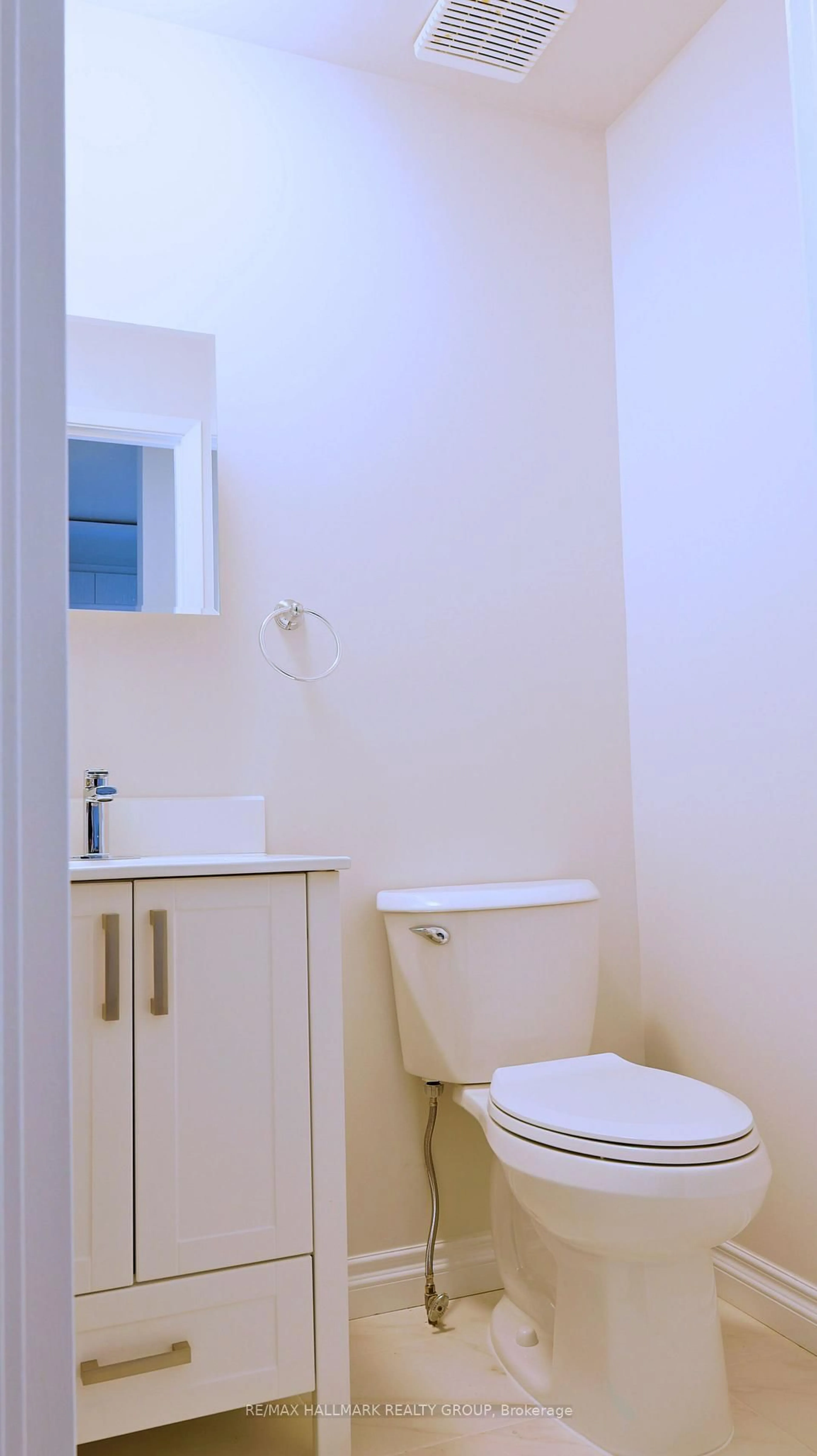 Standard bathroom, floor is not visible for 2624 Pimlico Cres #122, Ottawa Ontario K1T 2A8