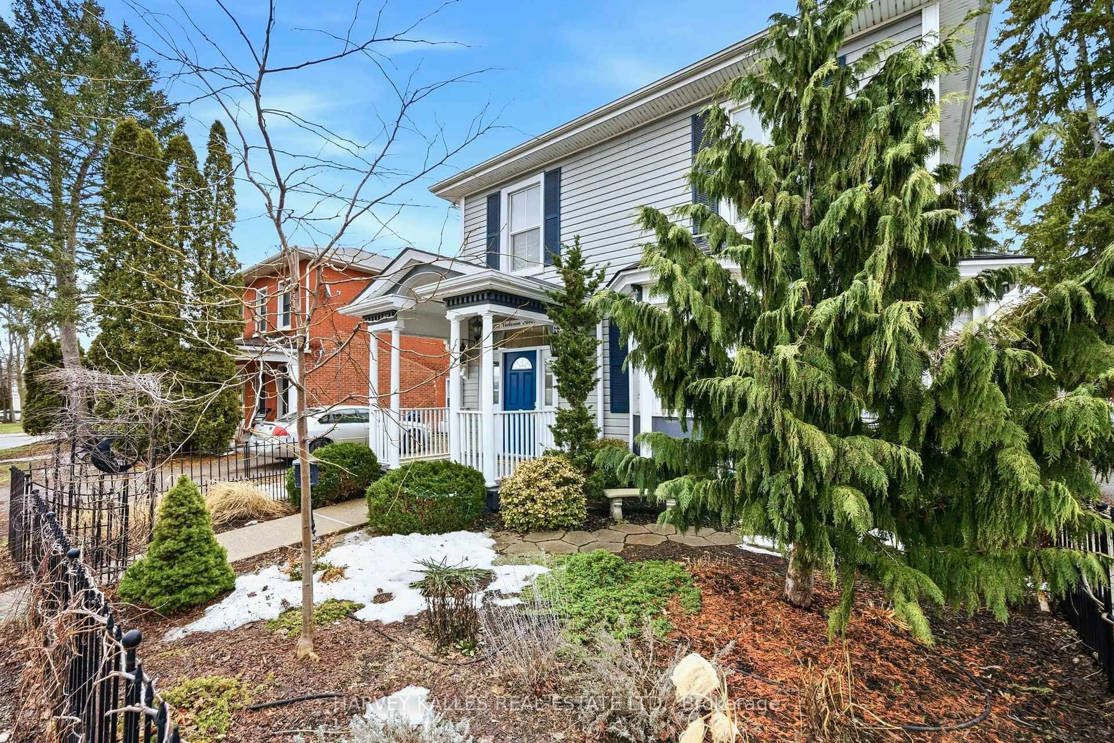 Home with brick exterior material, street for 167 Victoria Ave, Belleville Ontario K8N 2B5