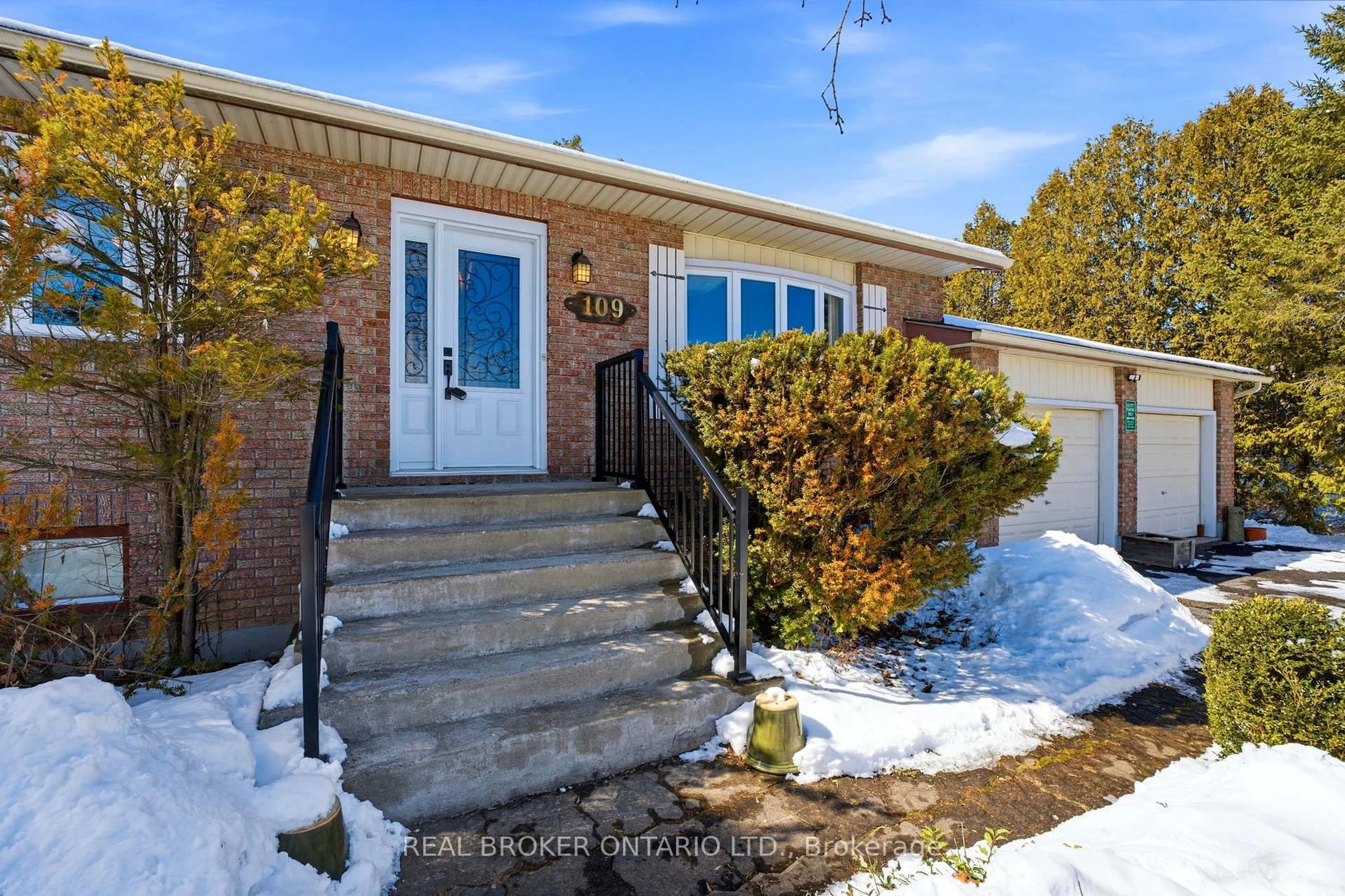 Unknown for 109 Highview Dr, Ottawa Ontario K0A 3M0