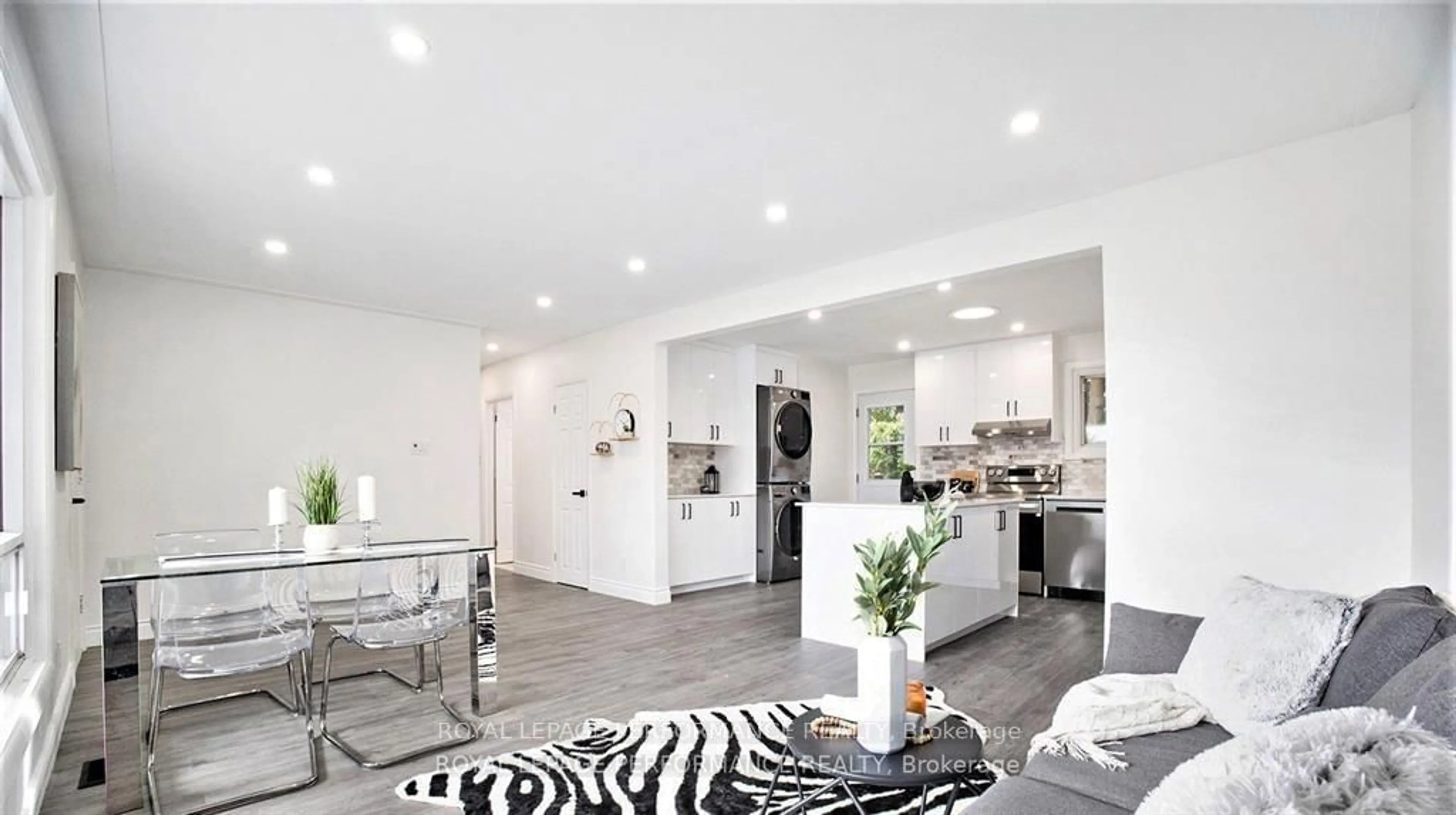 Open concept kitchen, ceramic/tile floor for 33 Majestic Dr, Ottawa Ontario K2G 1C6