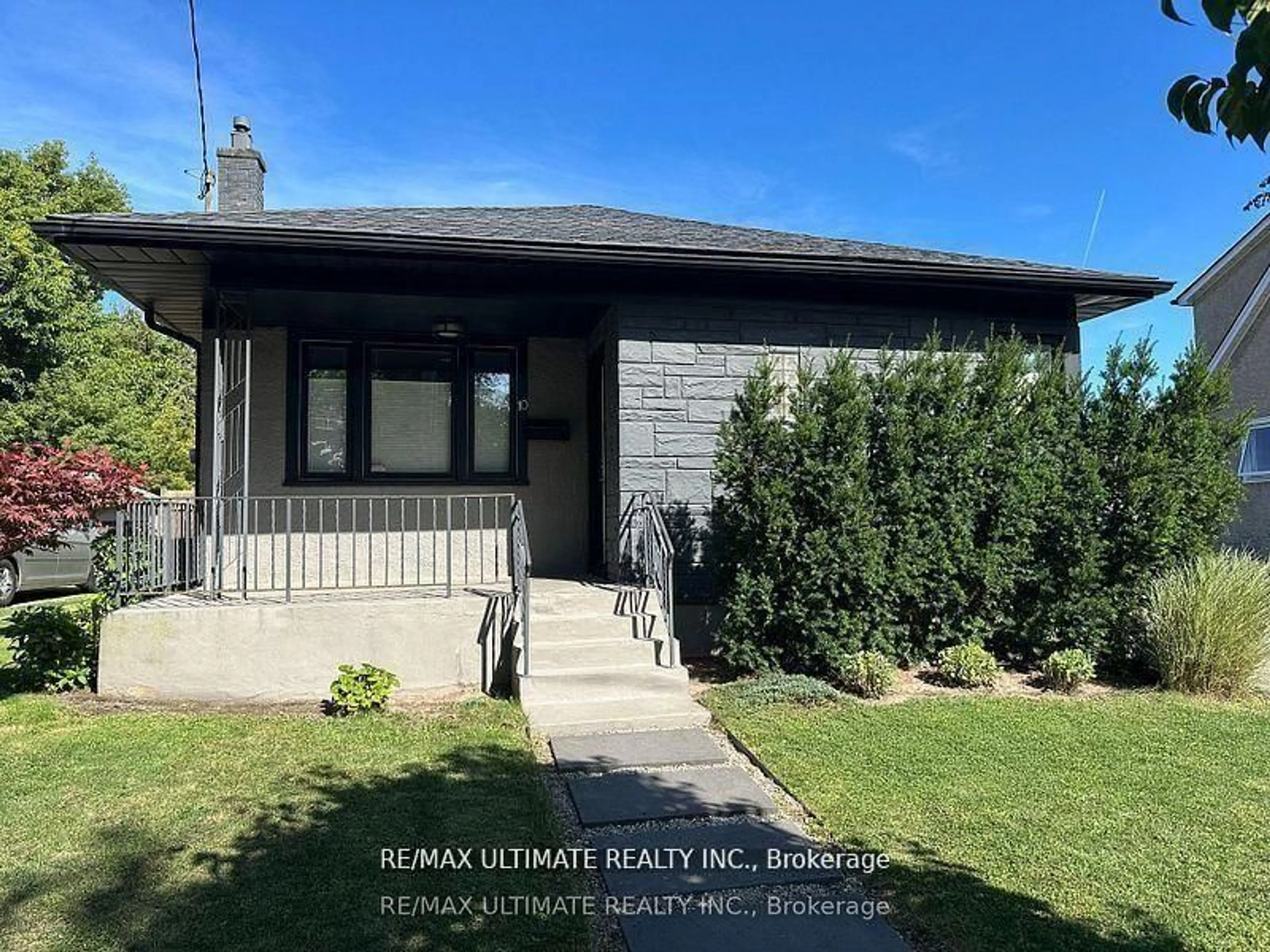 Unknown for 10 Columbia St, St. Catharines Ontario L2R 5H6