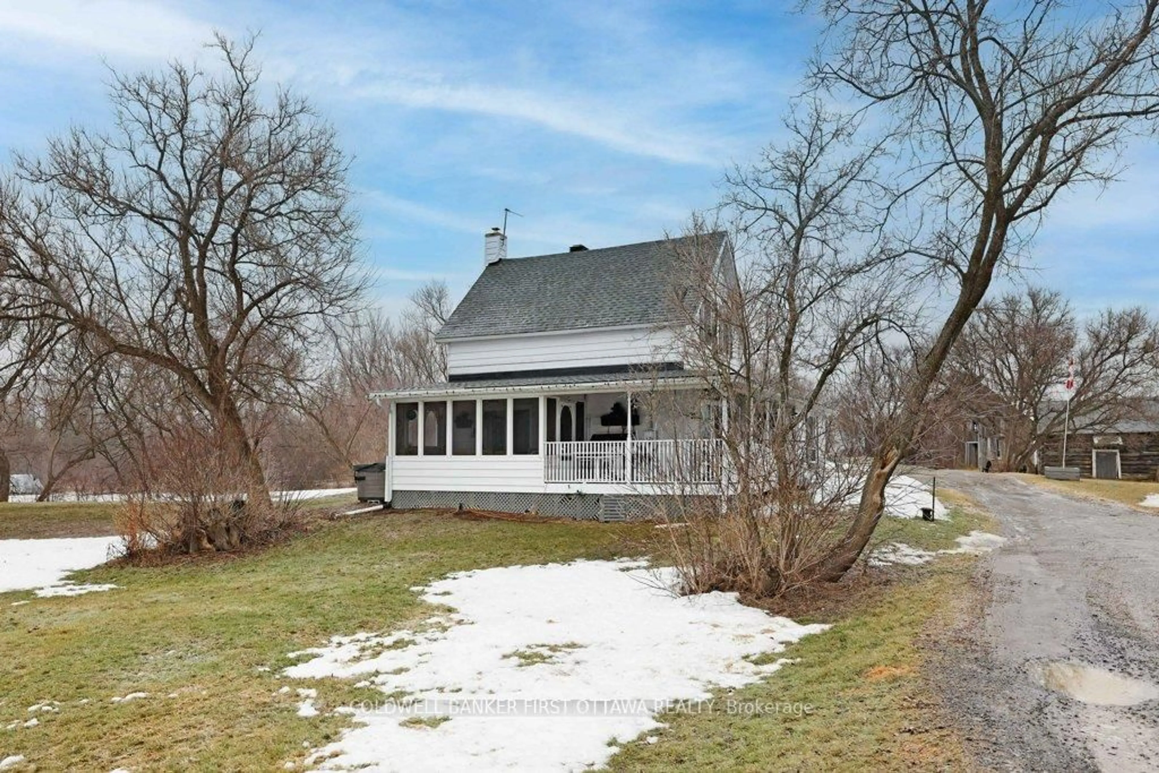 A pic from outside/outdoor area/front of a property/back of a property/a pic from drone, unknown for 3968 Diamondview Rd, Kinburn Ontario K0A 2H0