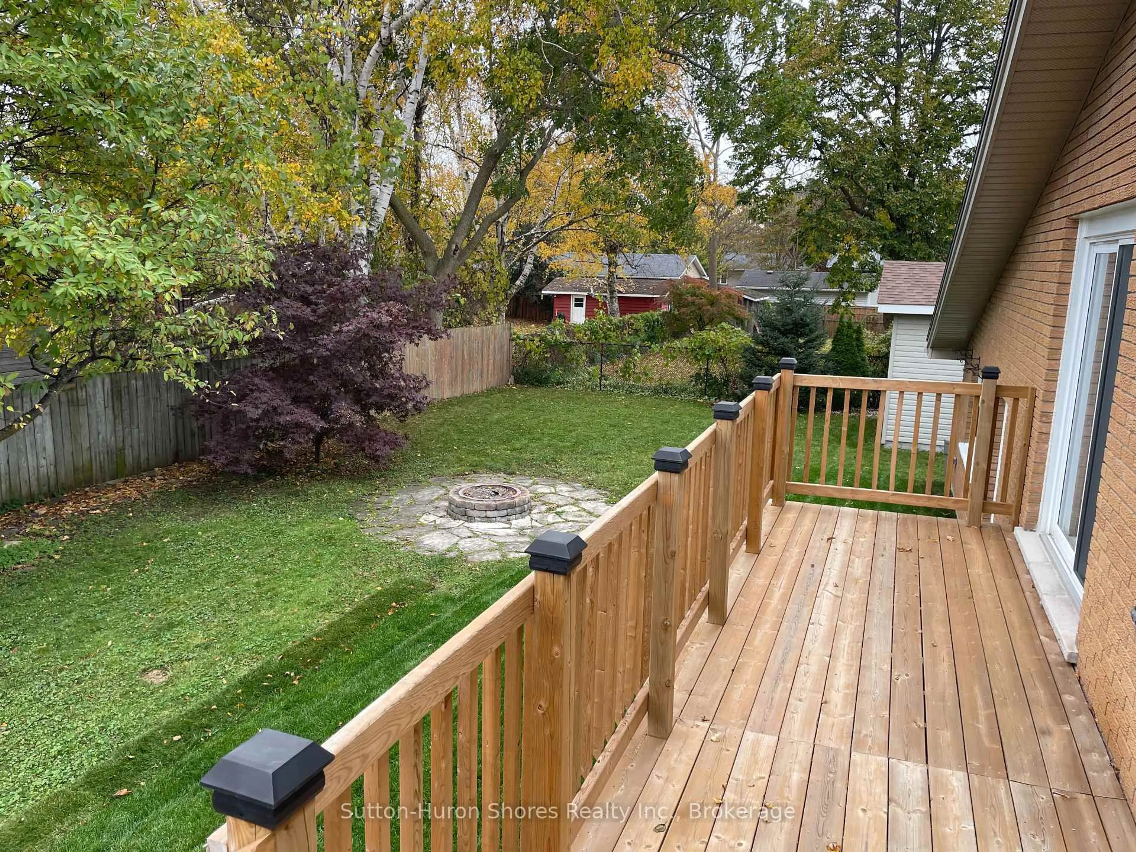 Patio, unknown for 664 Pine Grove Dr, Saugeen Shores Ontario N0H 2C3