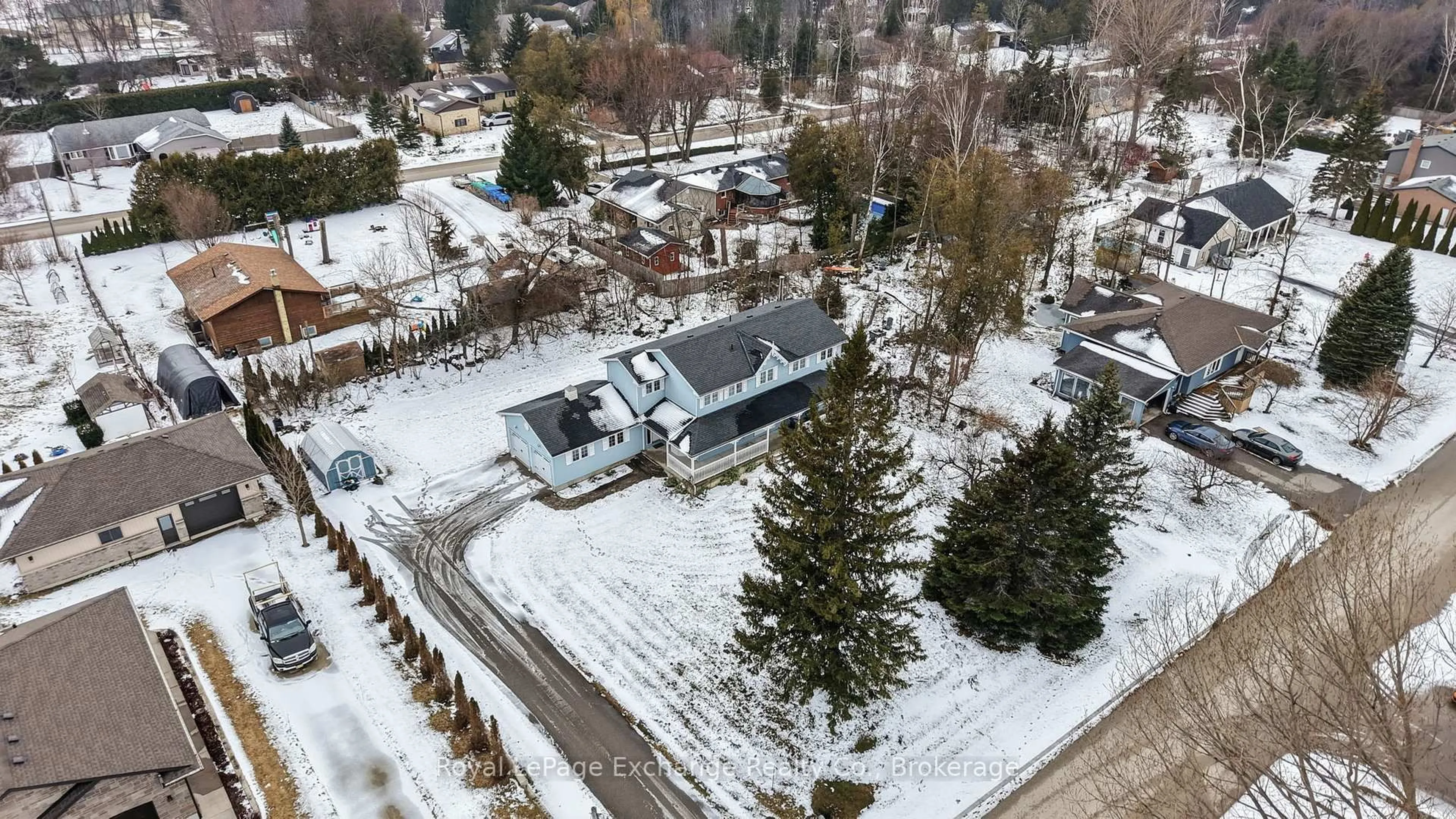 A pic from outside/outdoor area/front of a property/back of a property/a pic from drone, street for 7 Craig Dr, Kincardine Ontario N2Z 2X6