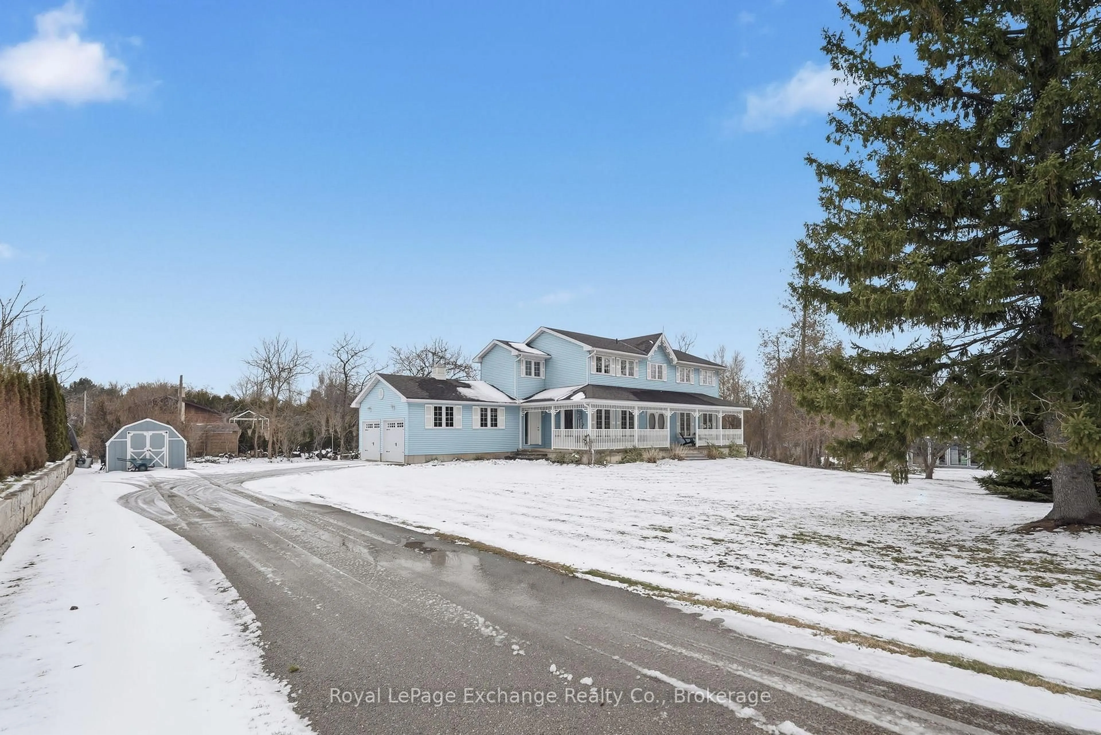 A pic from outside/outdoor area/front of a property/back of a property/a pic from drone, street for 7 Craig Dr, Kincardine Ontario N2Z 2X6