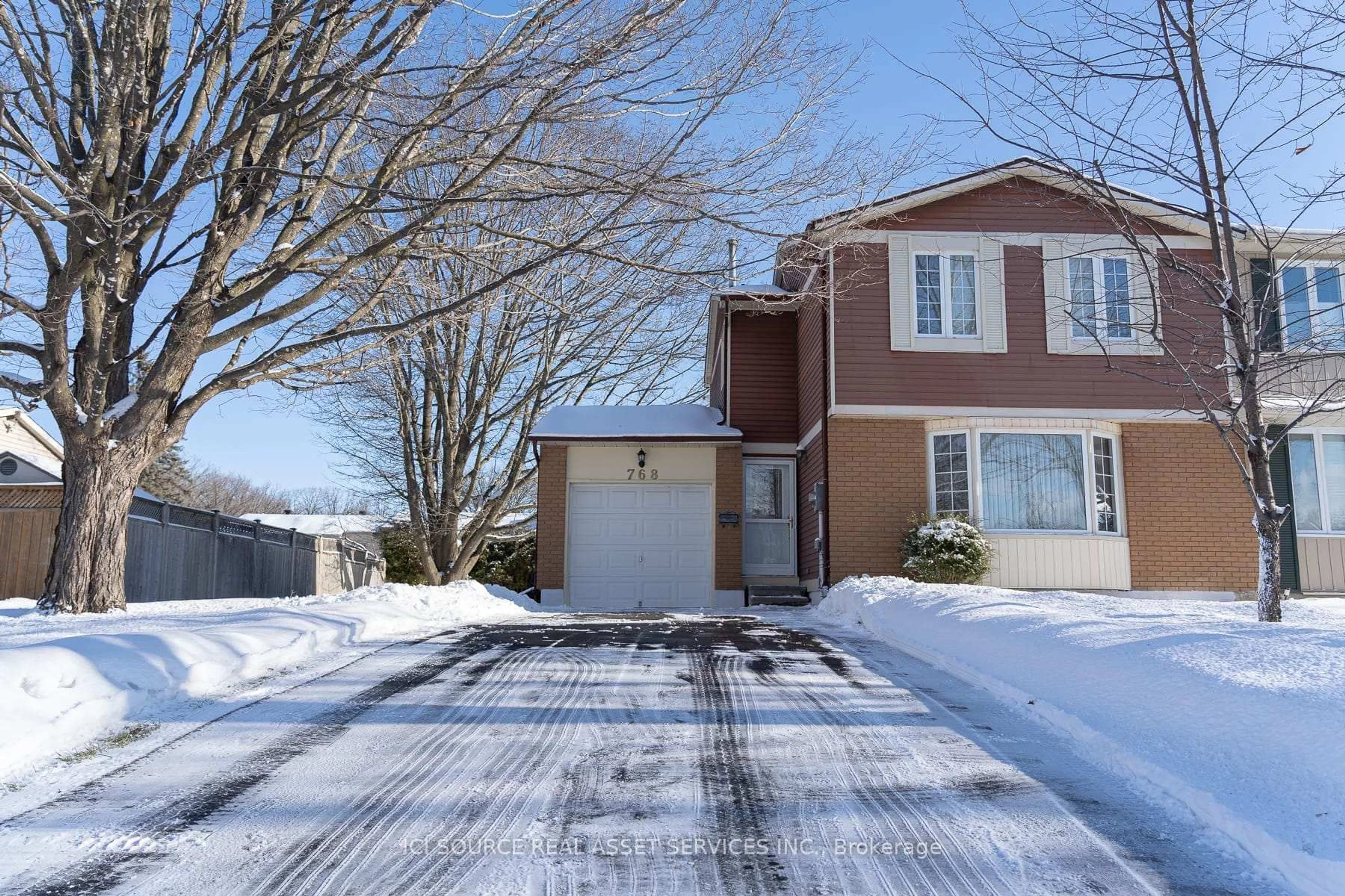 Unknown for 768 Vinette Cres, Ottawa Ontario K1E 1W9