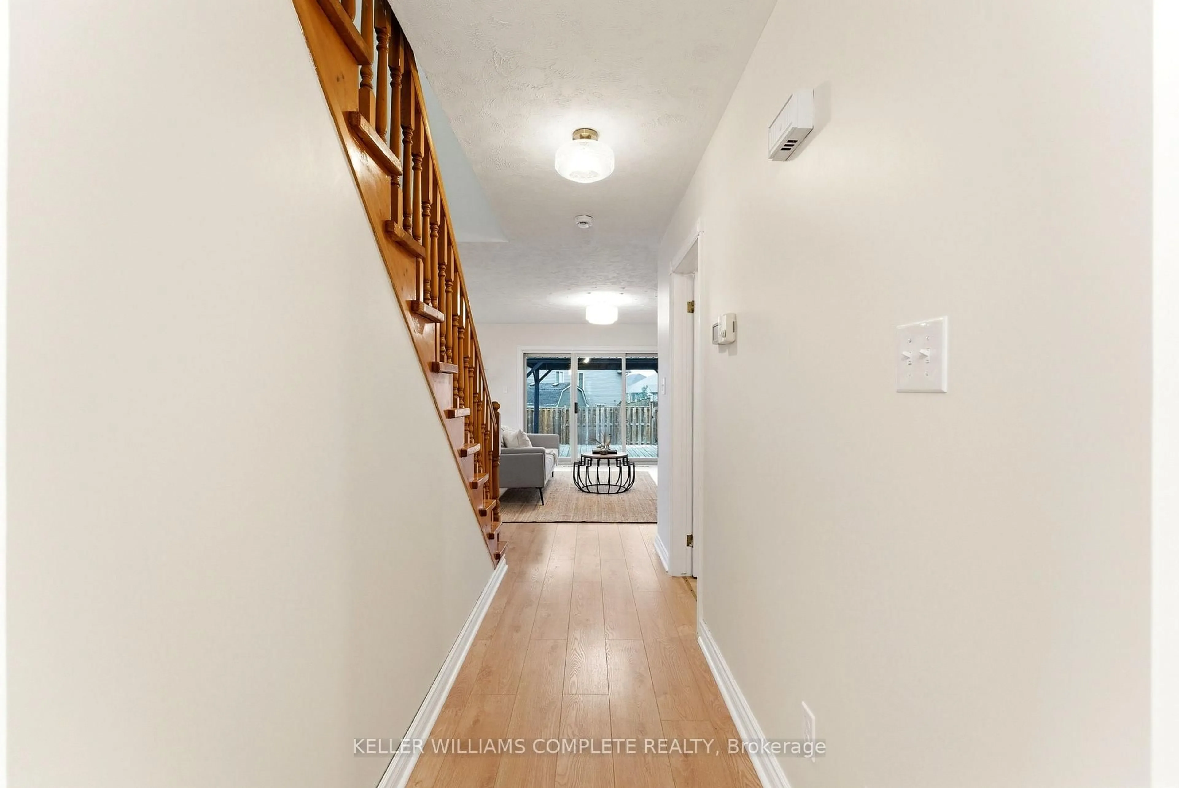 Indoor entryway for 72 WADE Rd, West Lincoln Ontario L0R 2A0