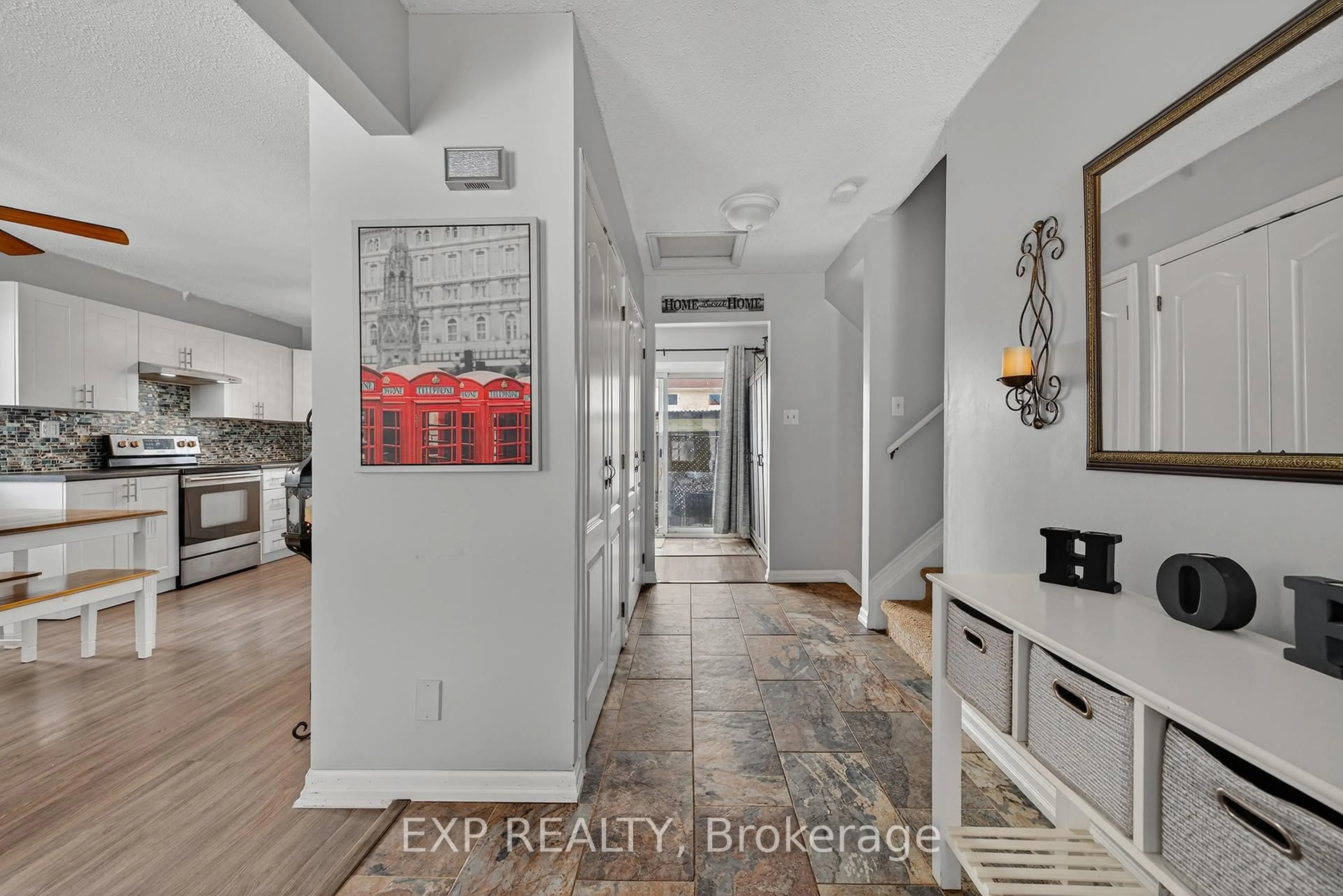 Indoor entryway for 196 Lightbourne Ave, Stratford Ontario N4Z 1E1