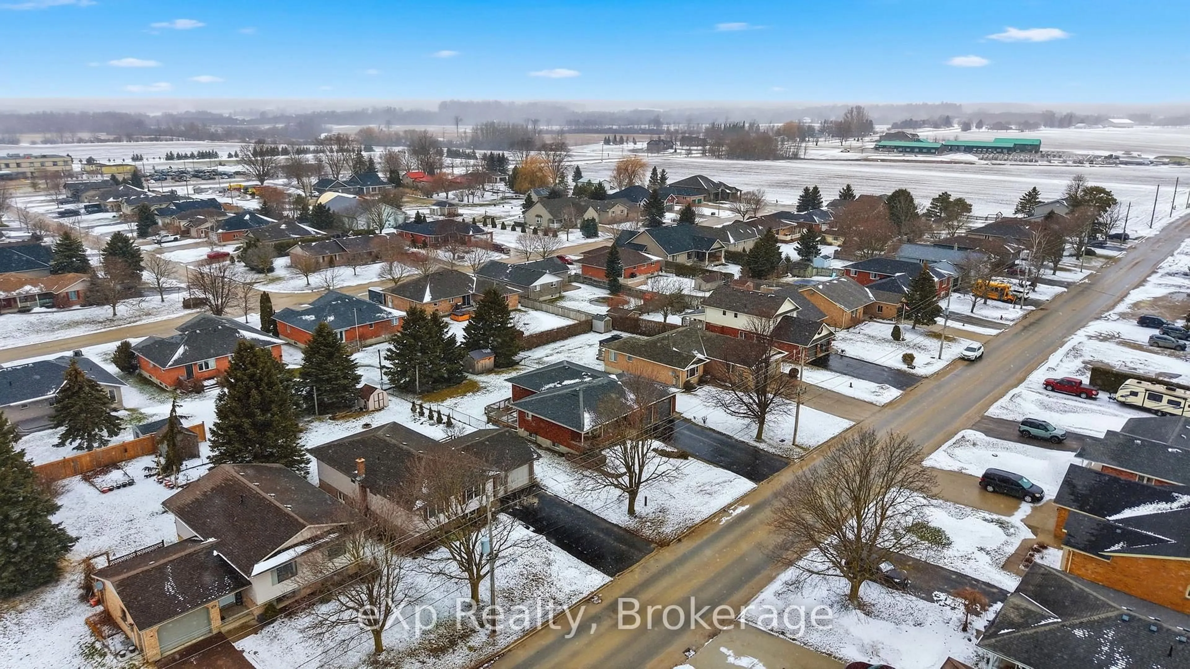 A pic from outside/outdoor area/front of a property/back of a property/a pic from drone, unknown for 407 Durham St, Wellington North Ontario N0G 2L2