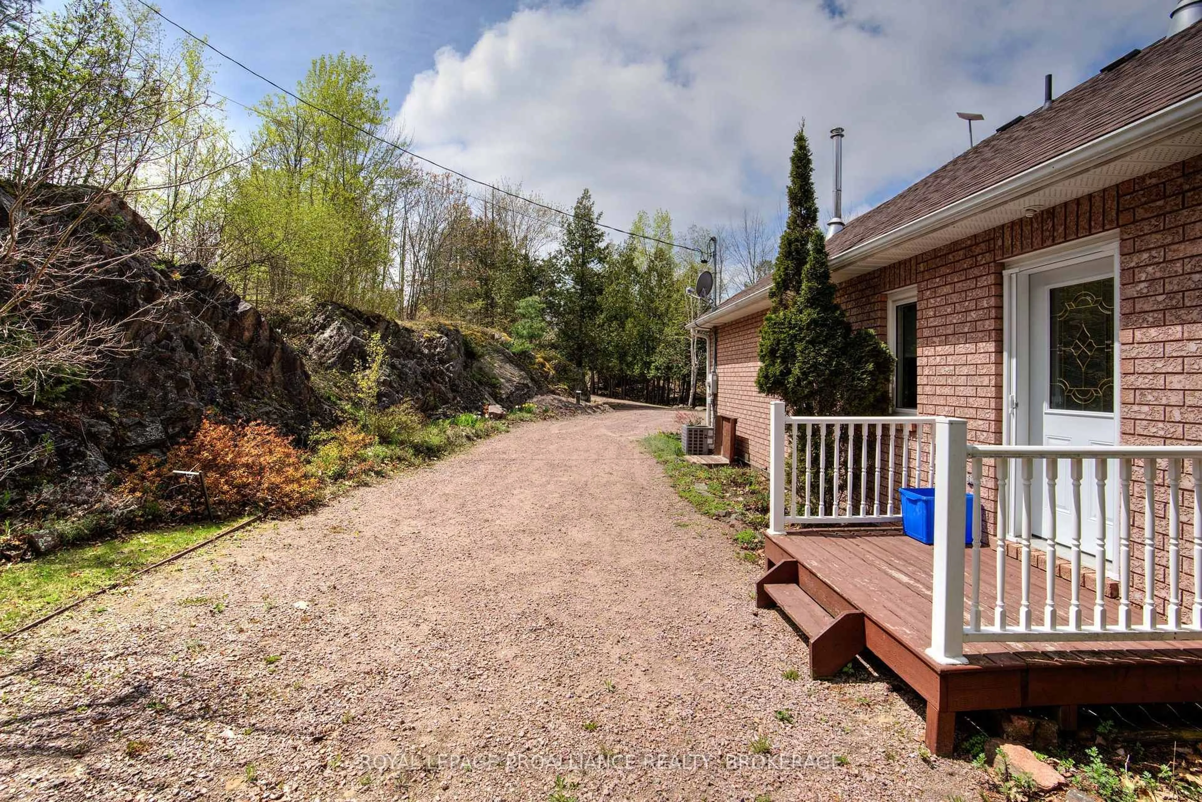 Patio, street for 1133 Sassy Tree Lane, Hartington Ontario K0H 1W0