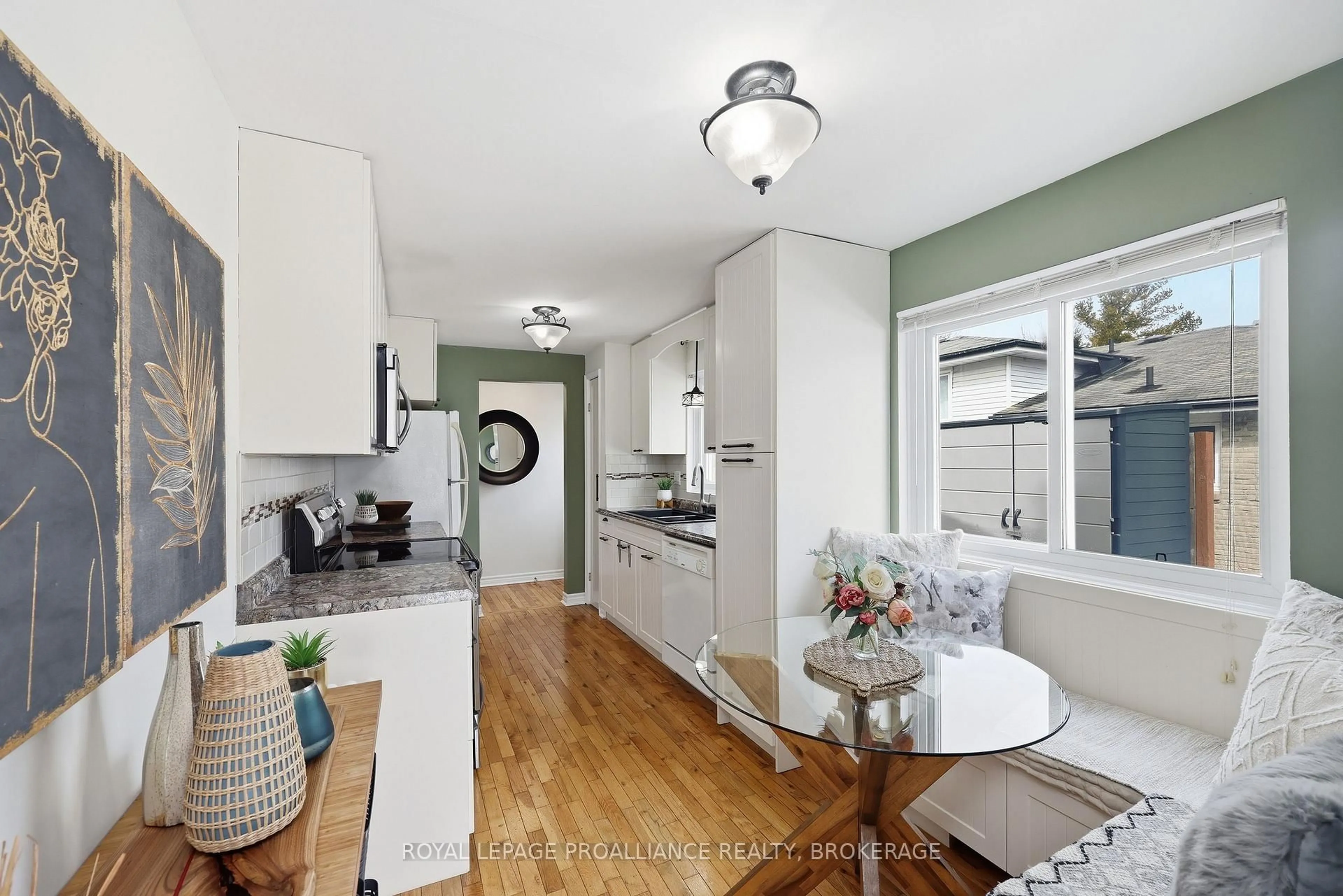 Open concept kitchen, unknown for 24 Glenarden Pl, Kingston Ontario K7M 7A9