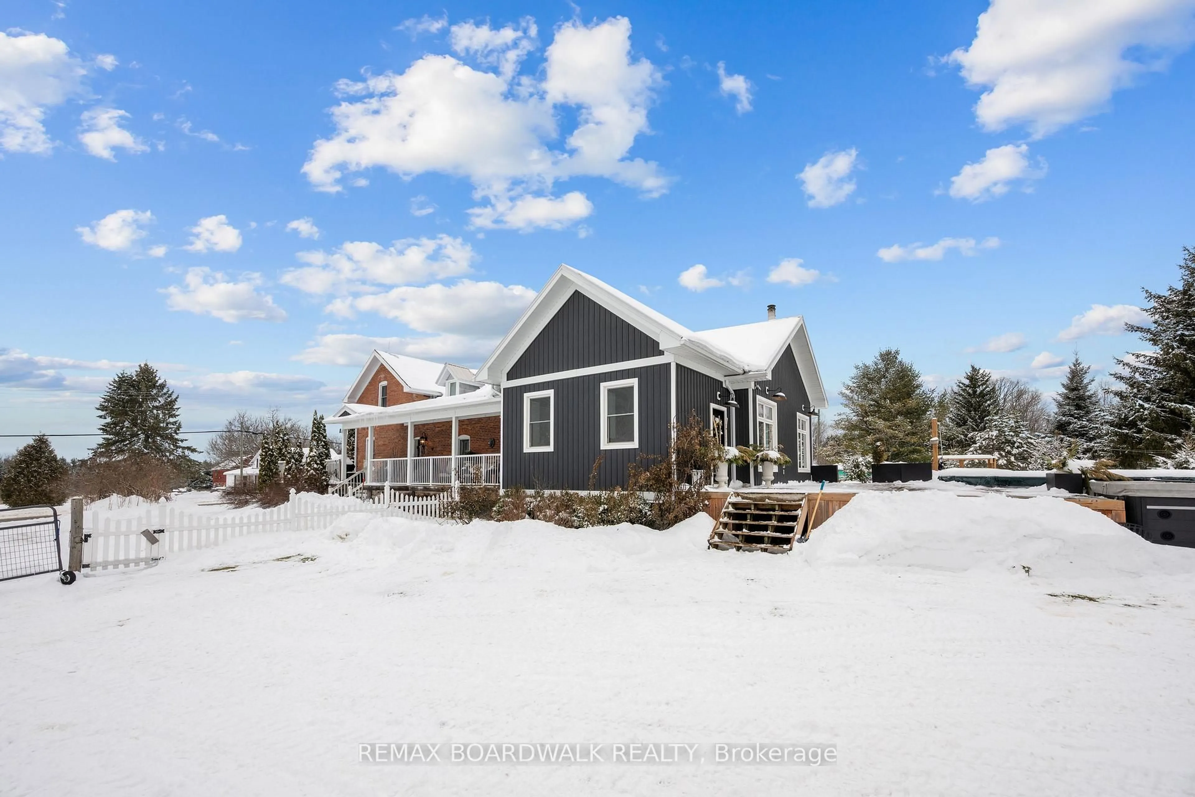 Unknown for 35 County Road #1 Rd, Elizabethtown-Kitley Ontario K0E 1Y0