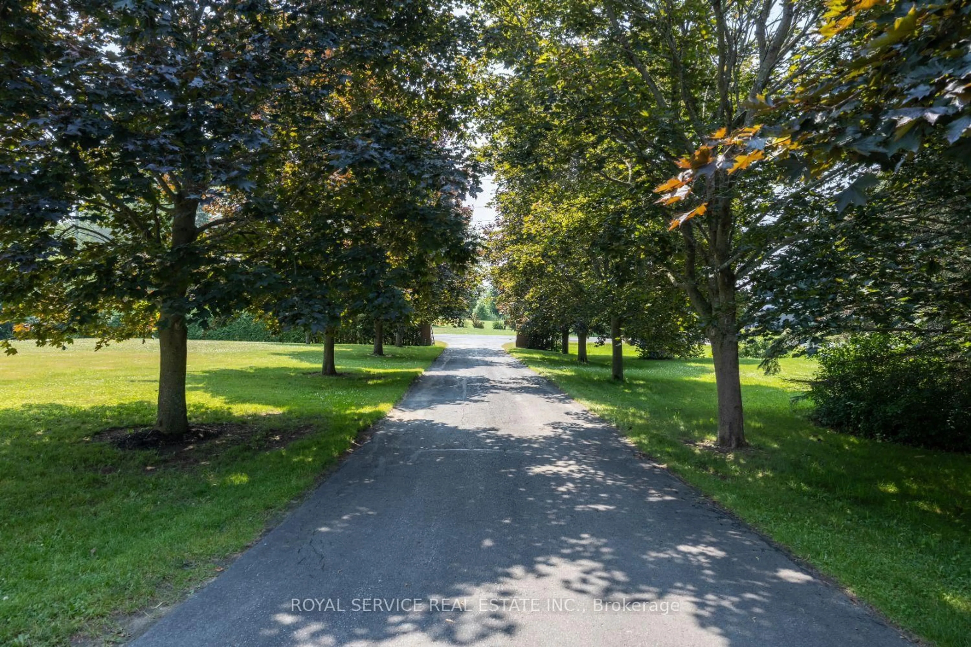 Blurry image for 7166 Dale Rd, Hamilton Township Ontario L1A 3V6