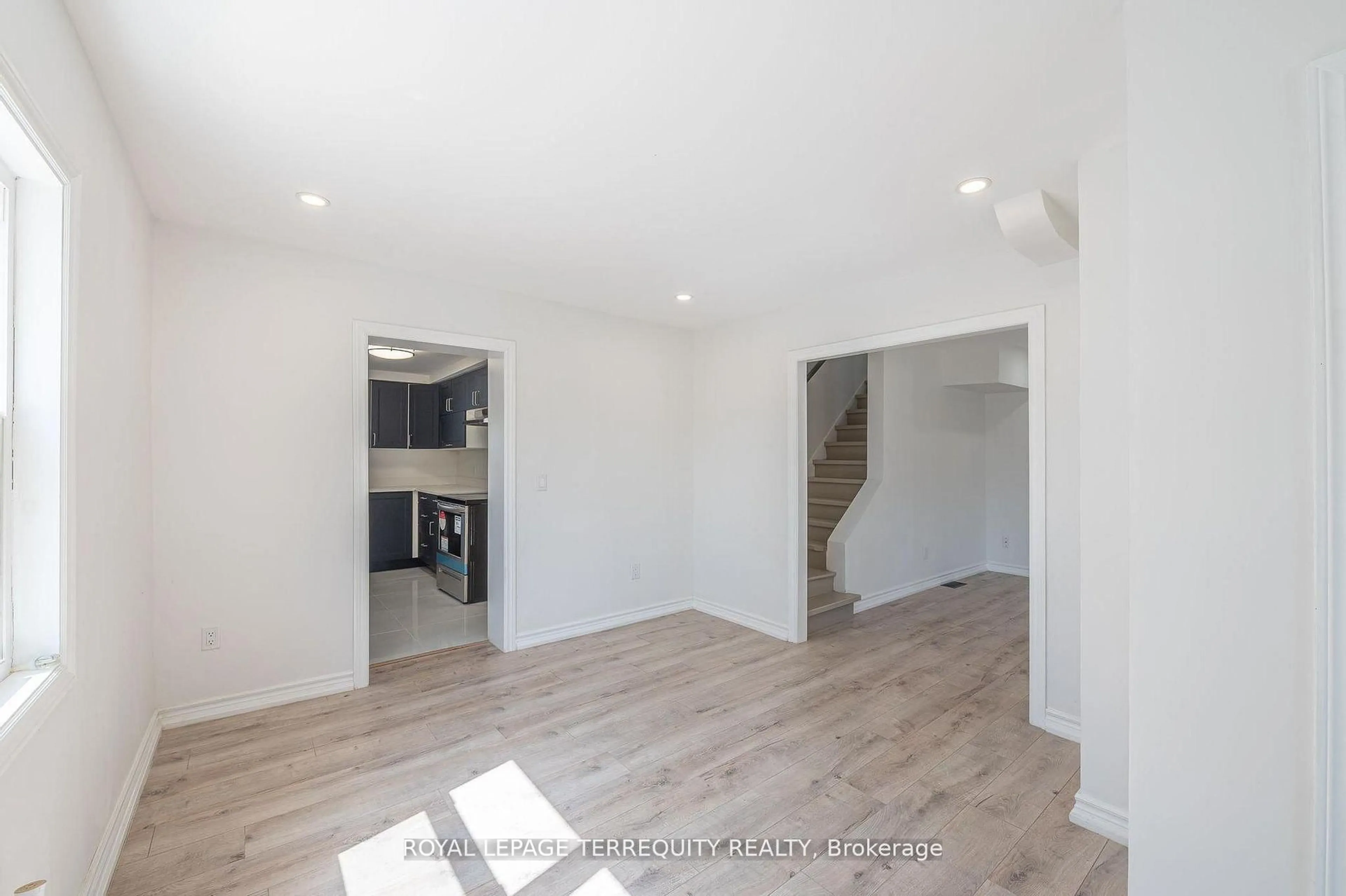 A pic of a room for 109 Forsyth St, Limoges Ontario K0K 2M0