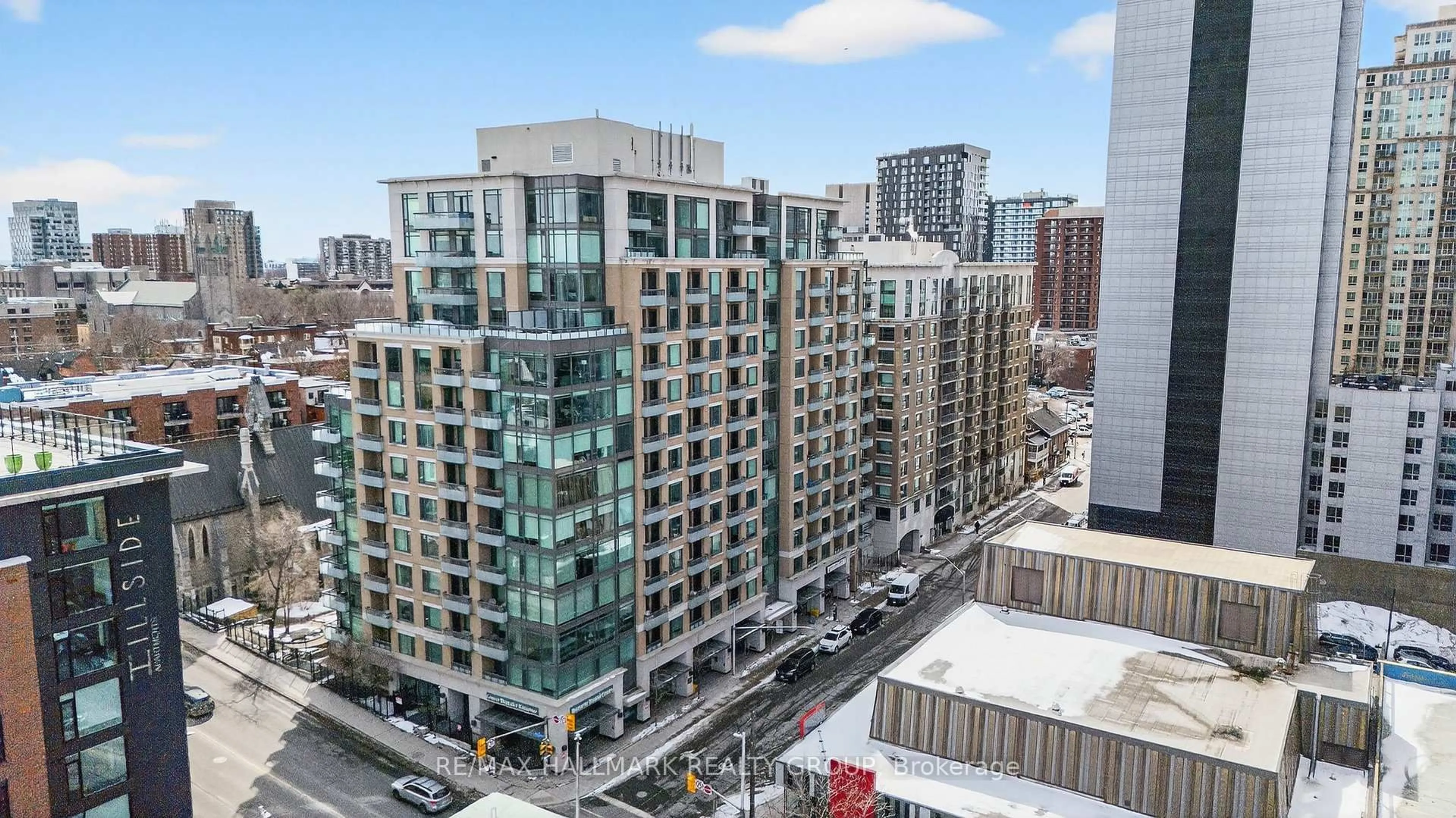 A pic from outside/outdoor area/front of a property/back of a property/a pic from drone, city buildings view from balcony for 238 Besserer St #517, Ottawa Ontario K1N 6B1