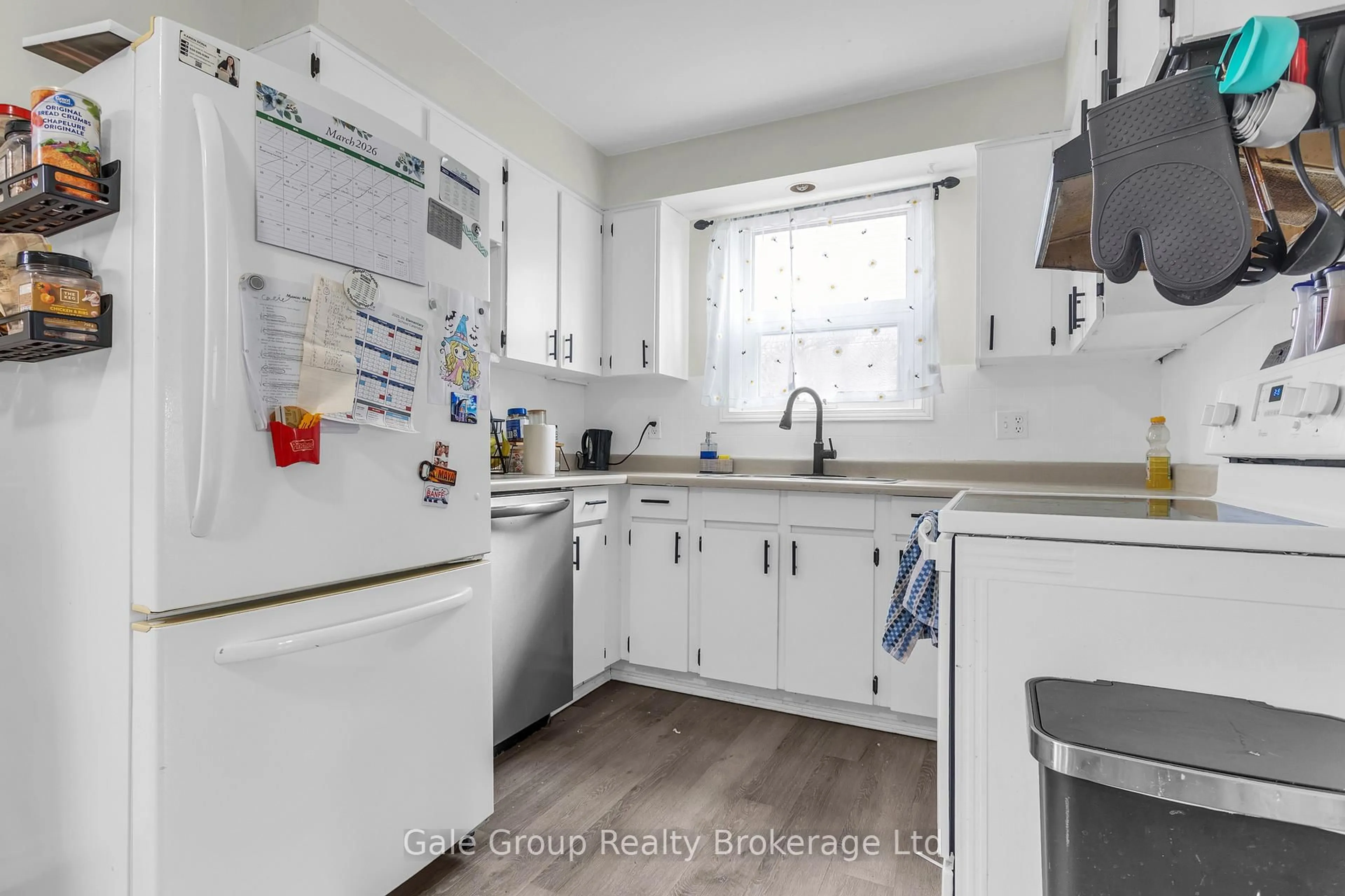 Standard kitchen, unknown for 1079 Canfield Cres, Woodstock Ontario N4S 8P3