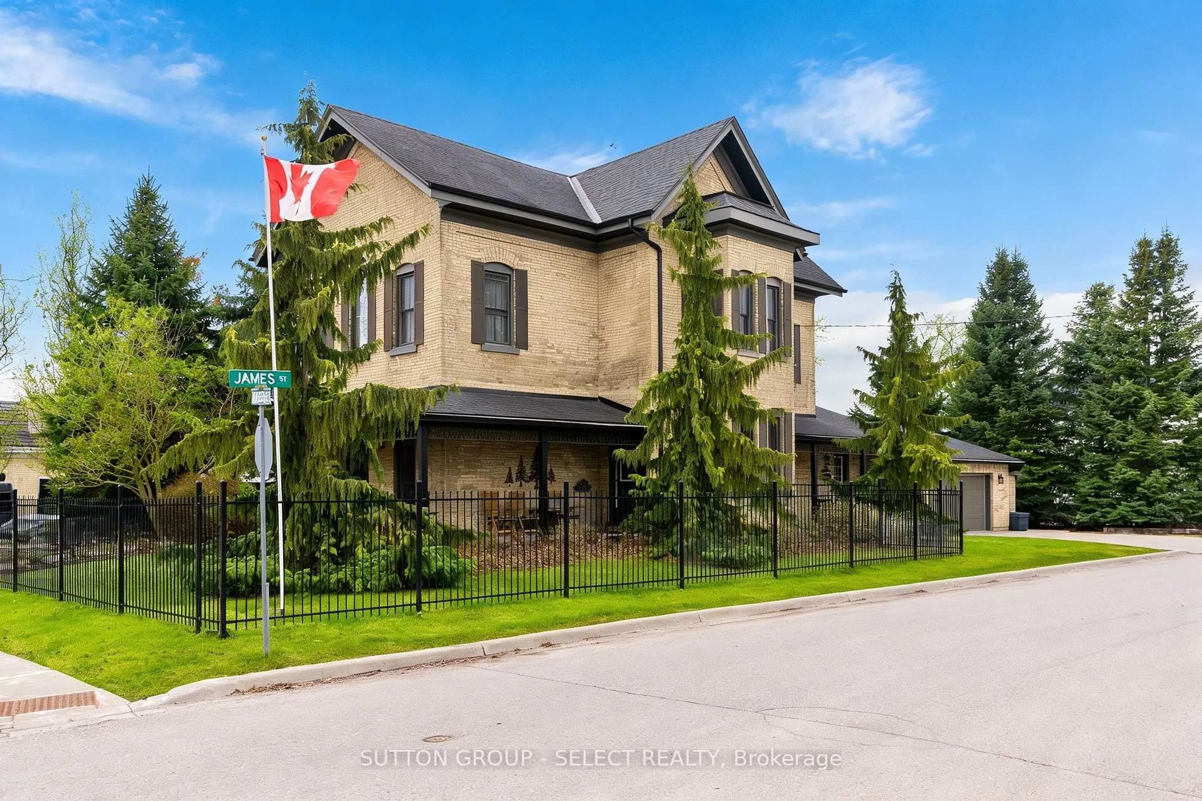 Home with brick exterior material, unknown for 431 Albert St, South Huron Ontario N0M 1S1