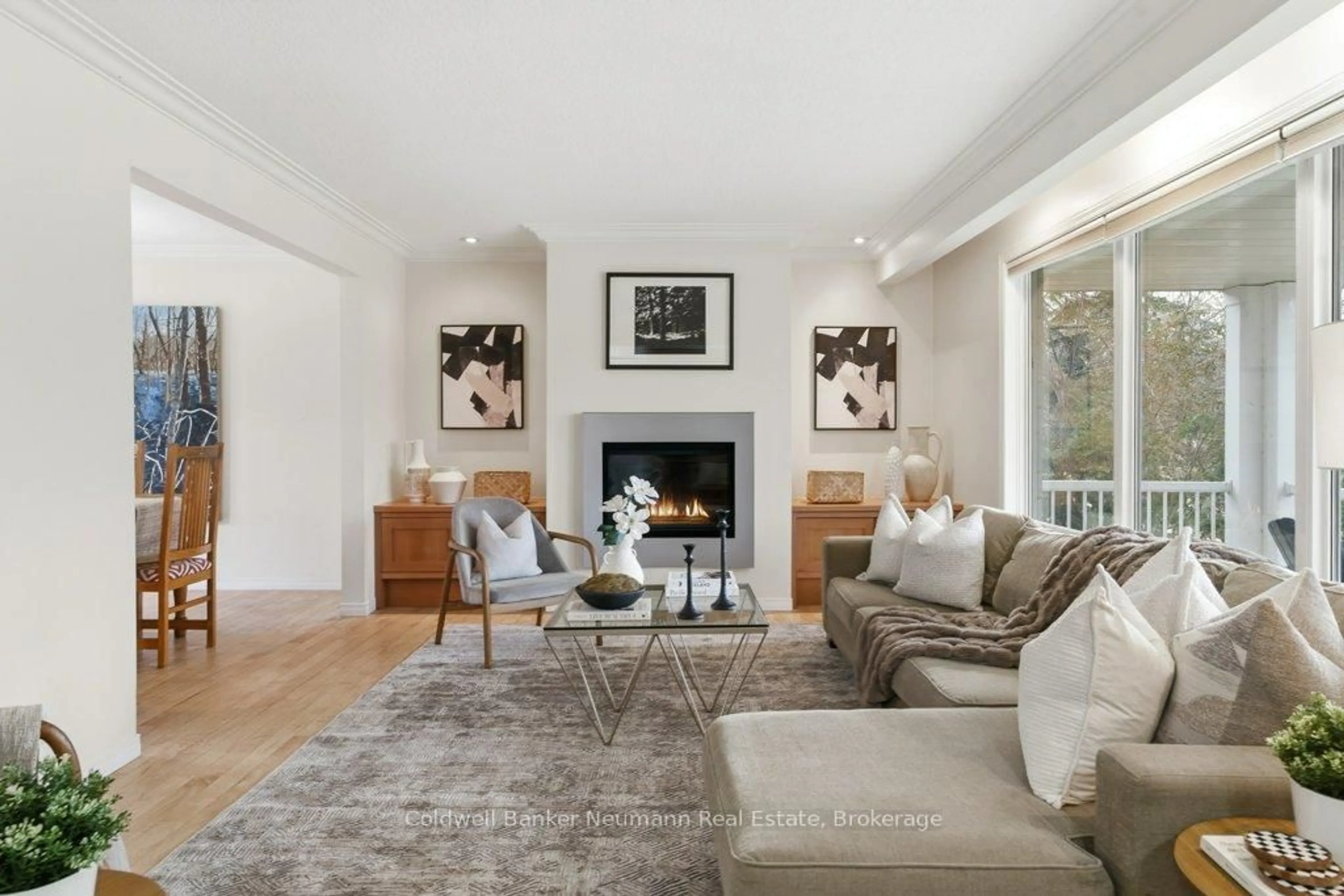 Living room with furniture, unknown for 80 James St, Guelph Ontario N1G 1E6