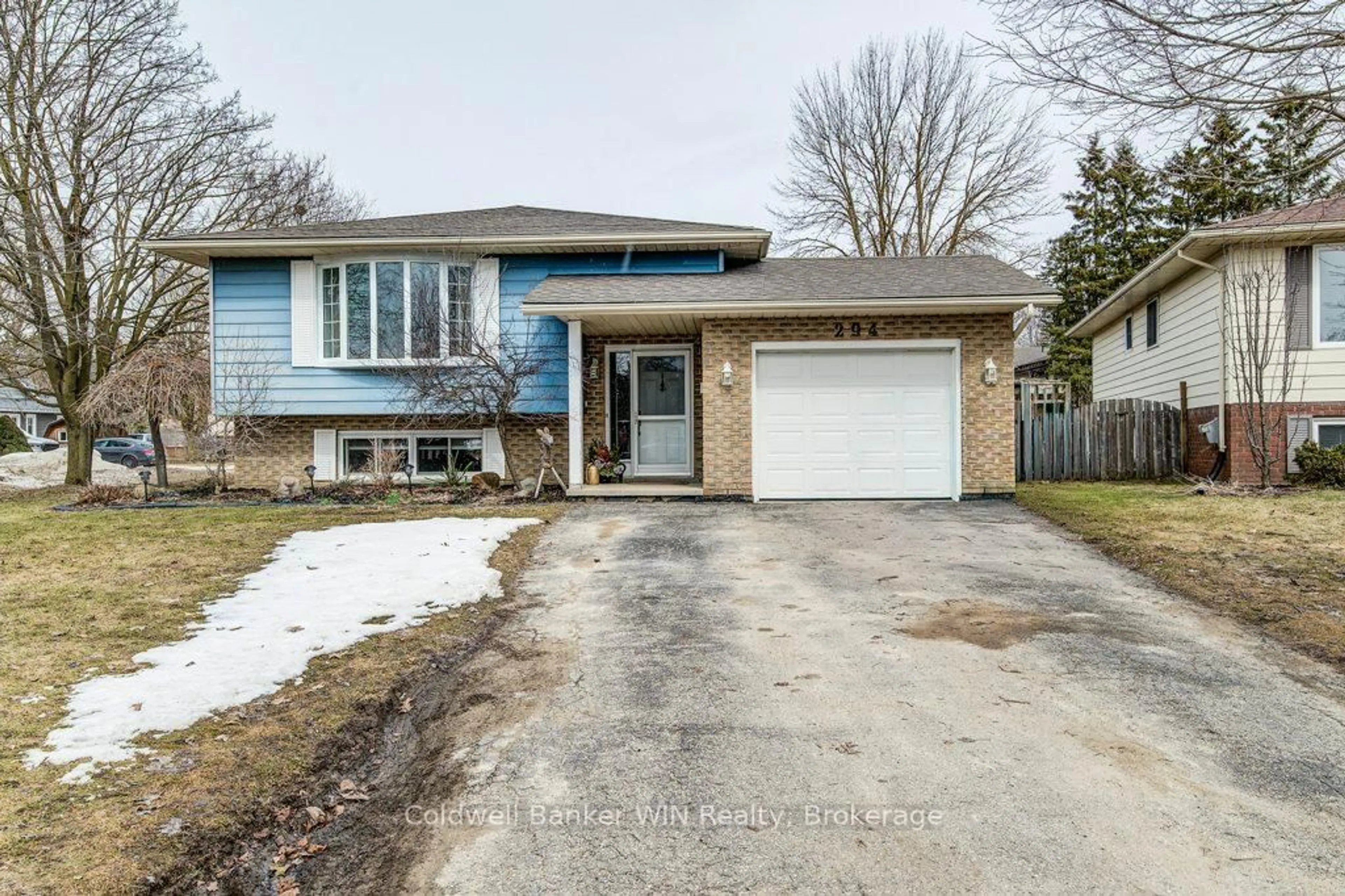 Unknown for 294 Forest Glen Dr, Wellington North Ontario N0G 2L2