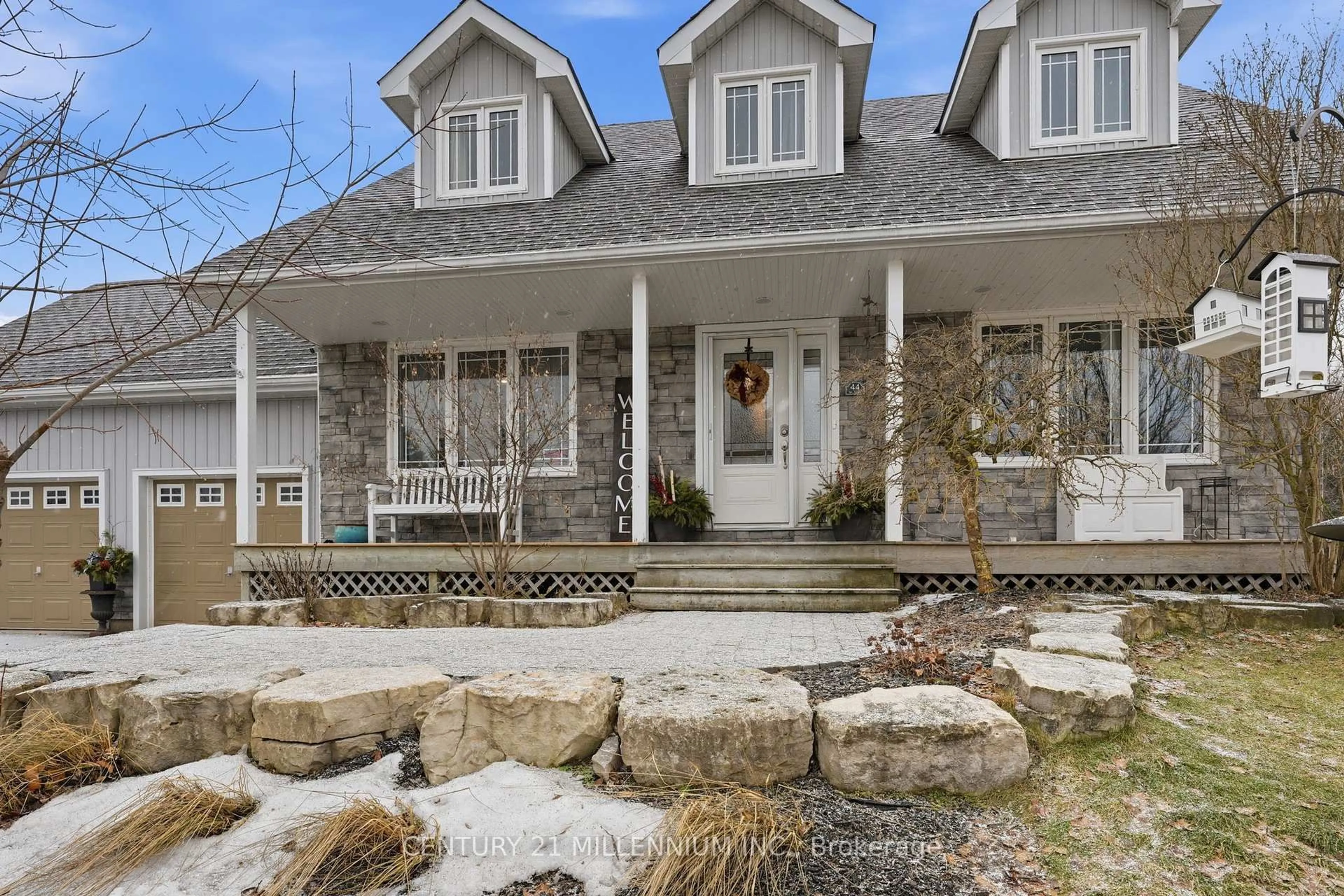 Unknown for 44 St John St, Amaranth Ontario L0N 1G0