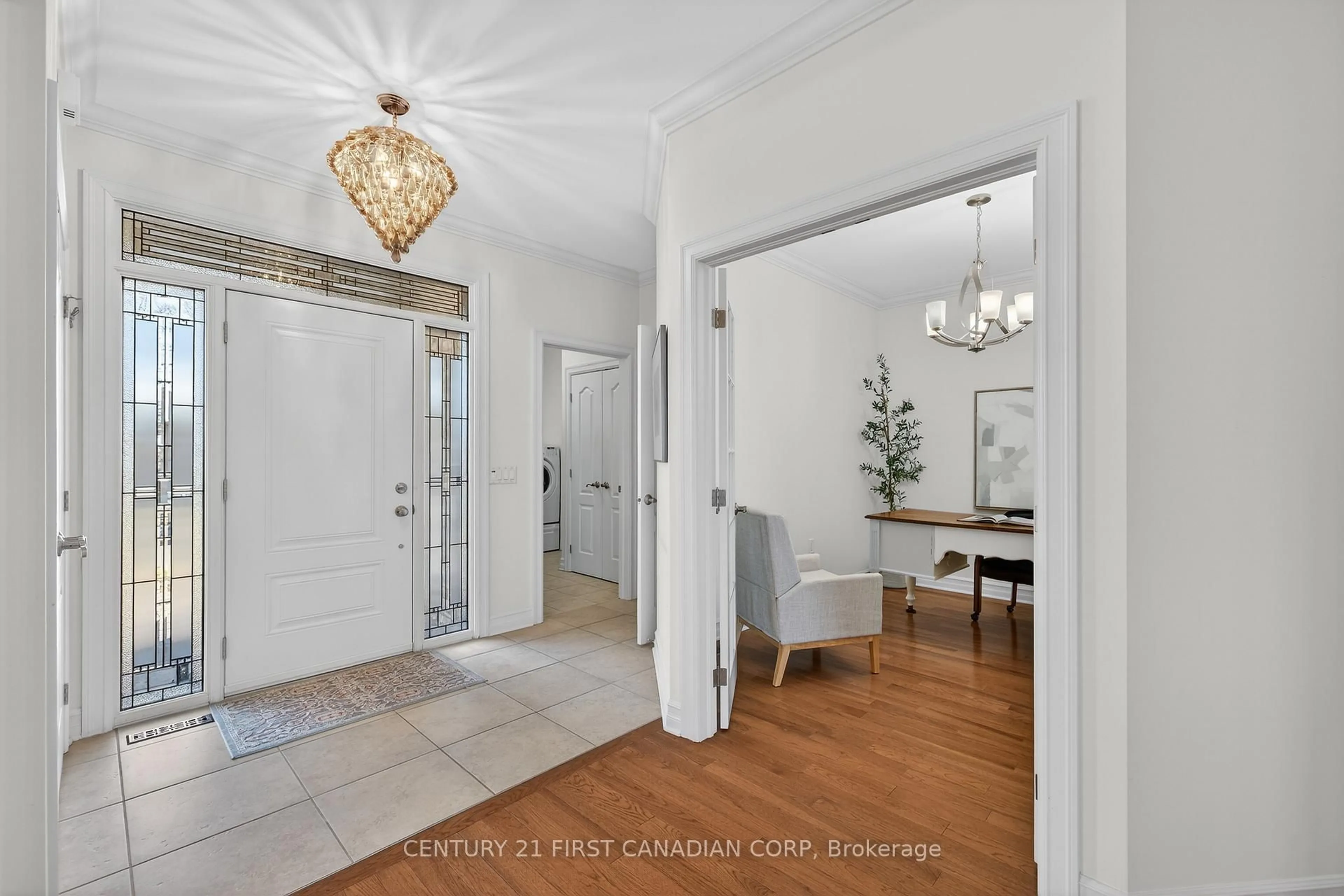 Indoor entryway for 1219 Sandy Somerville Dr, London South Ontario N6K 5R2