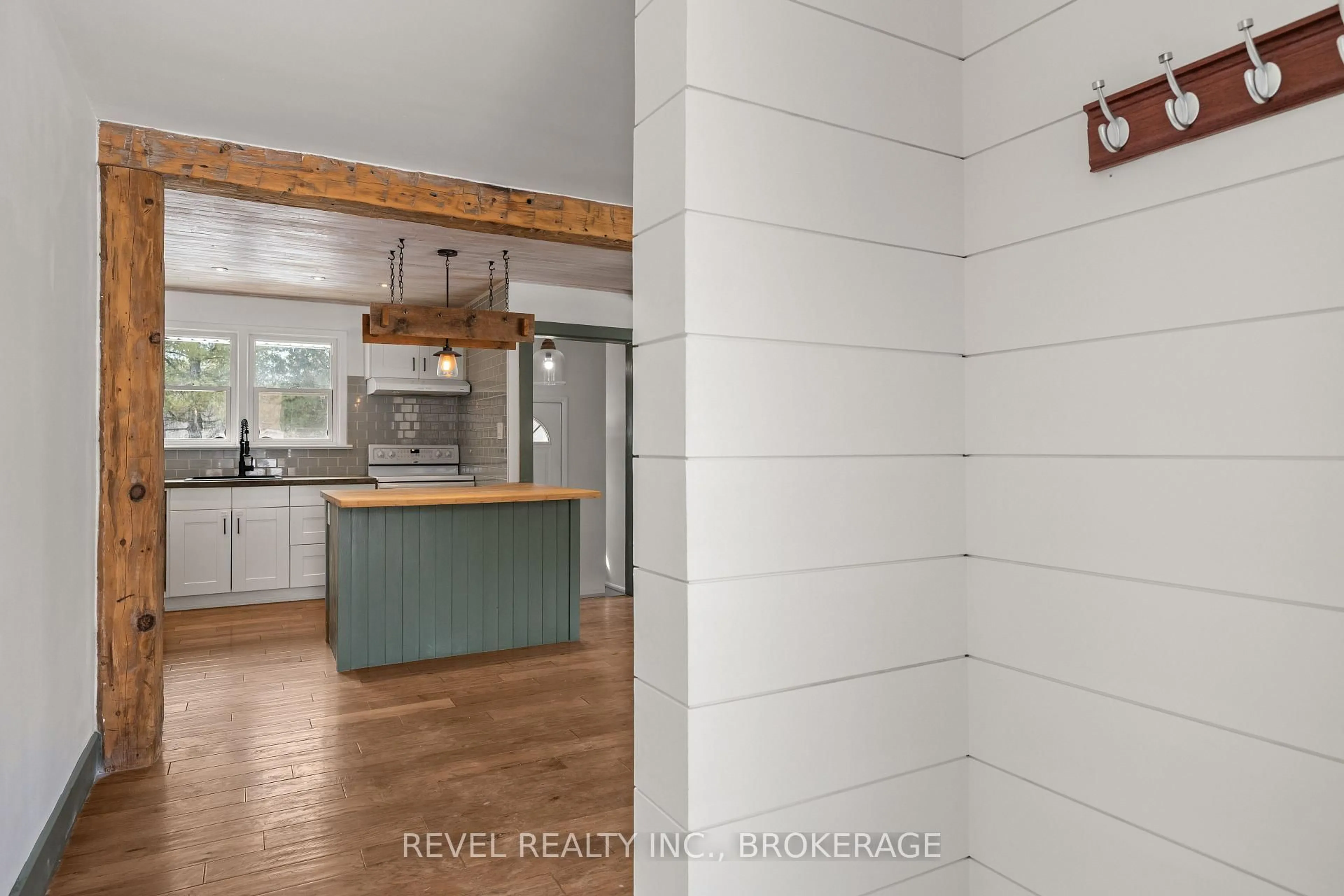 Open concept kitchen, ceramic/tile floor for 2159 Bur Brook Rd, Kingston Ontario K7P 2Y7