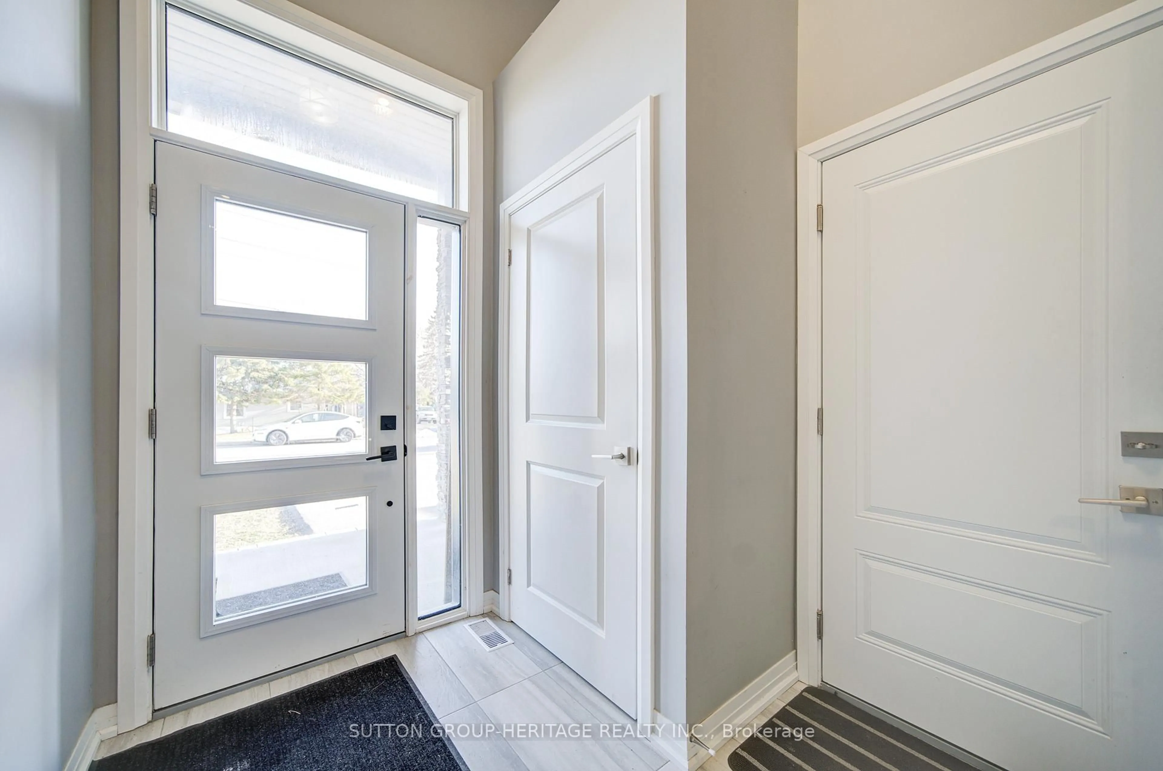 Indoor entryway for 42 McFarland Dr, Belleville Ontario K8N 2X2