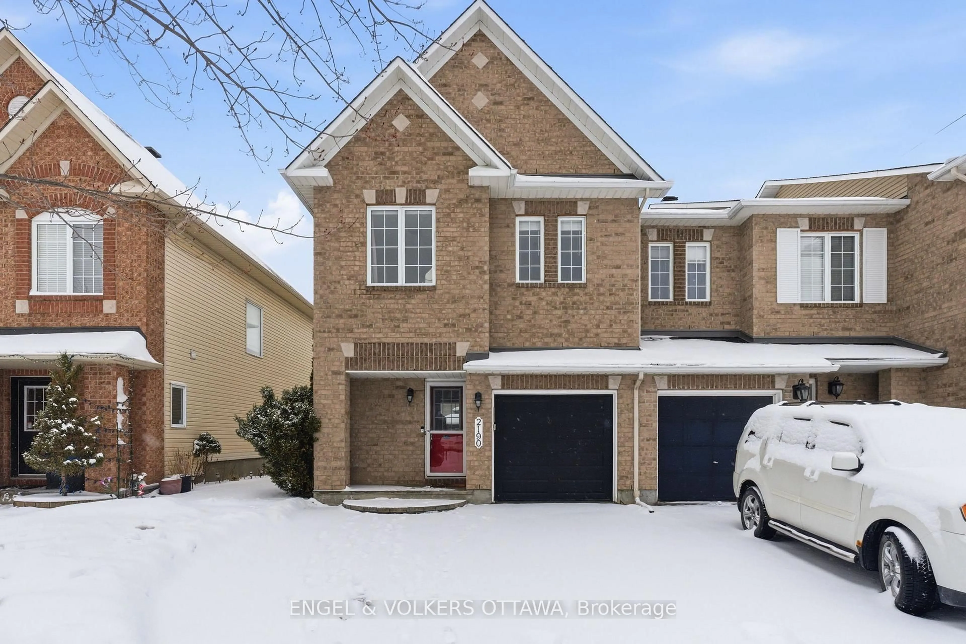 Home with brick exterior material, street for 2190 Liska St, Ottawa Ontario K4A 4J8