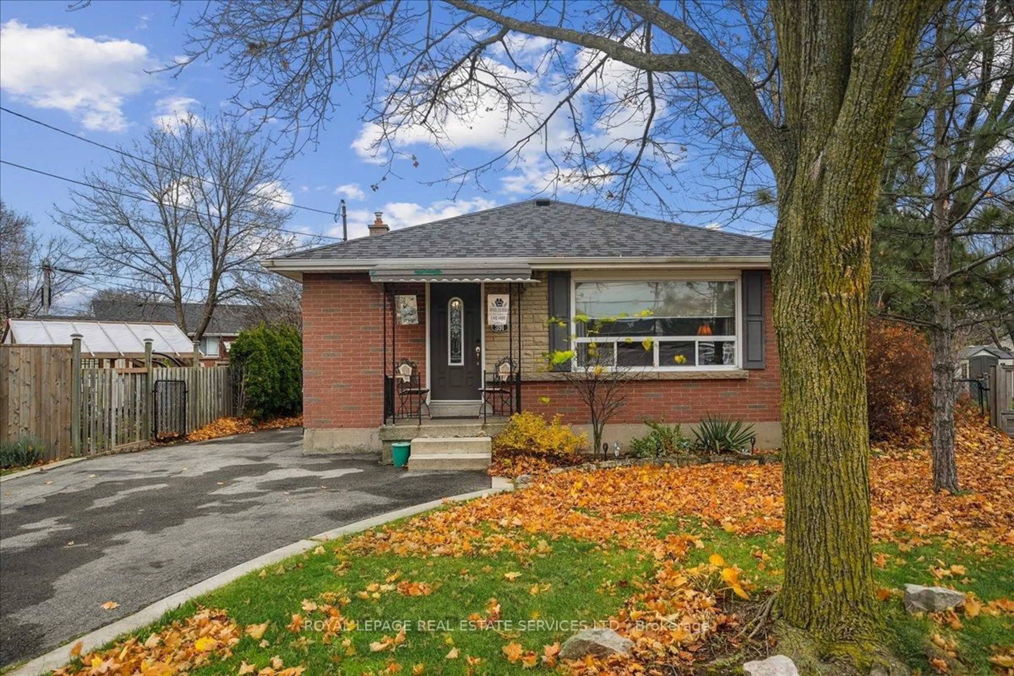 Home with brick exterior material, street for 391 East 16th St, Hamilton Ontario L9A 4K4