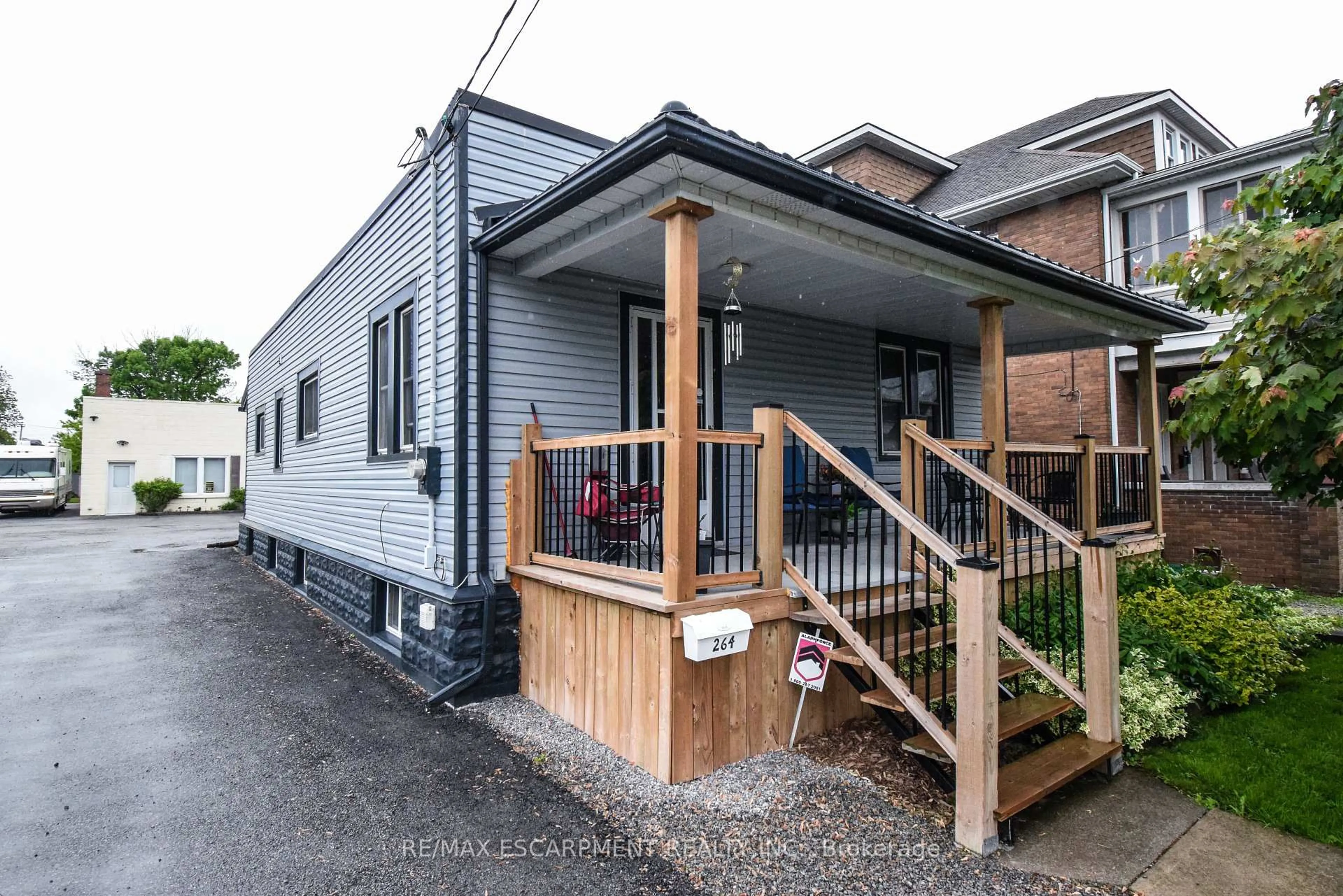 Unknown for 264 Hellems Ave, Welland Ontario L3B 3B7