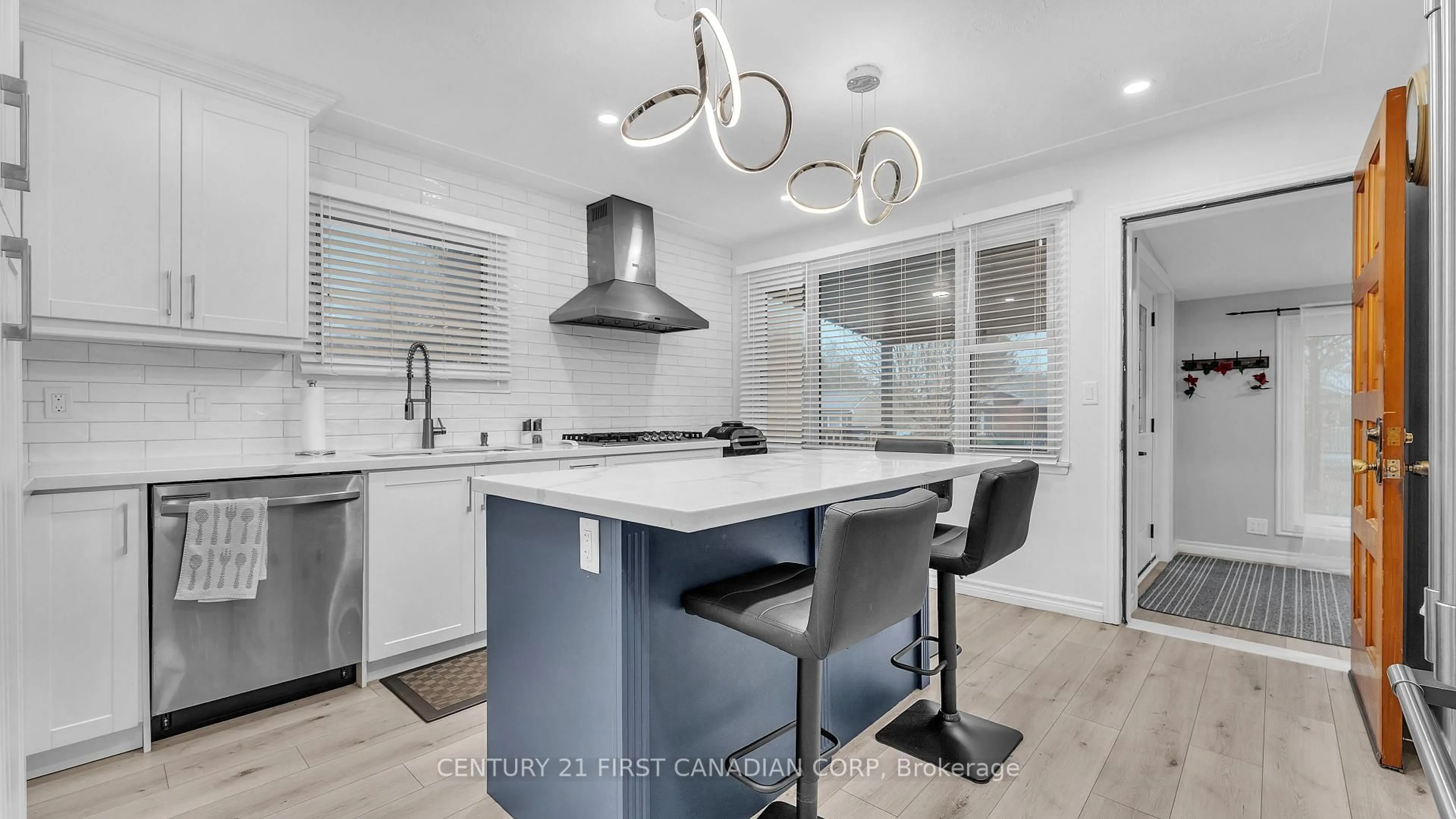 Open concept kitchen, ceramic/tile floor for 74 Manitoulin Dr, London East Ontario N5W 1M4