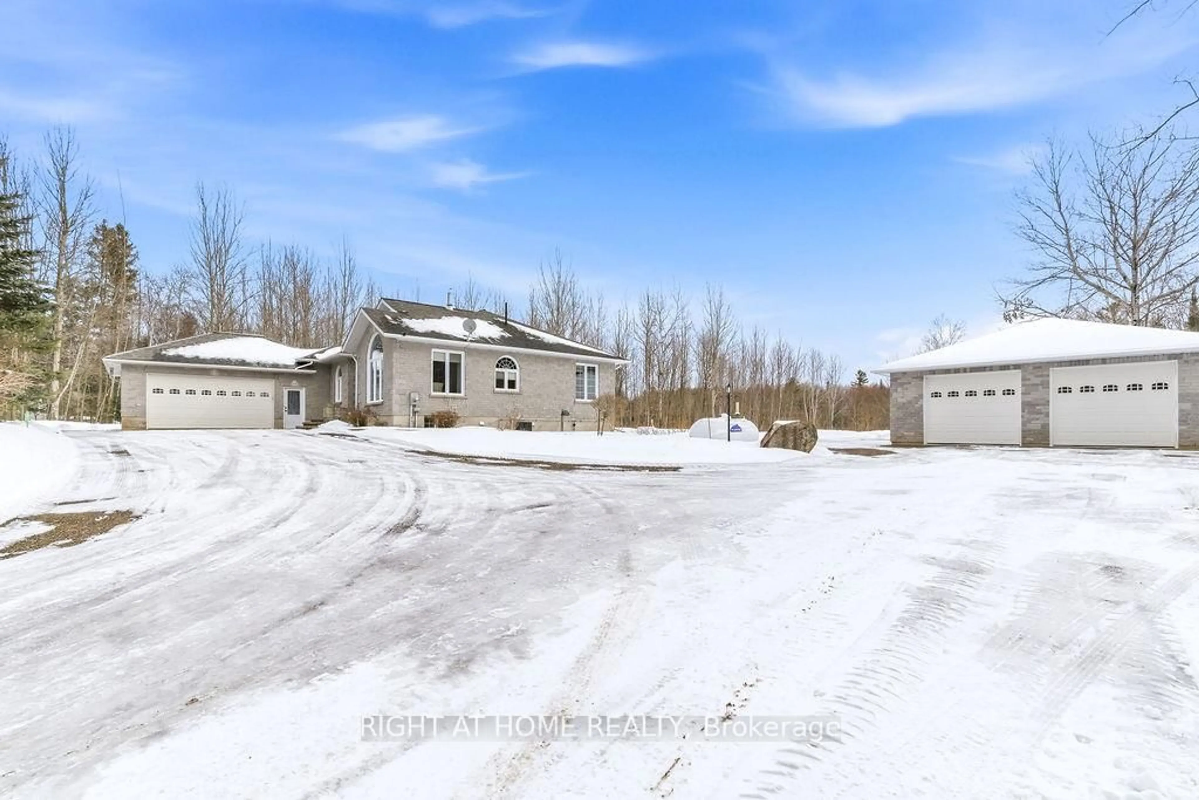 A pic from outside/outdoor area/front of a property/back of a property/a pic from drone, unknown for 80 Rahns Rd, Pembroke Ontario K8A 0H8