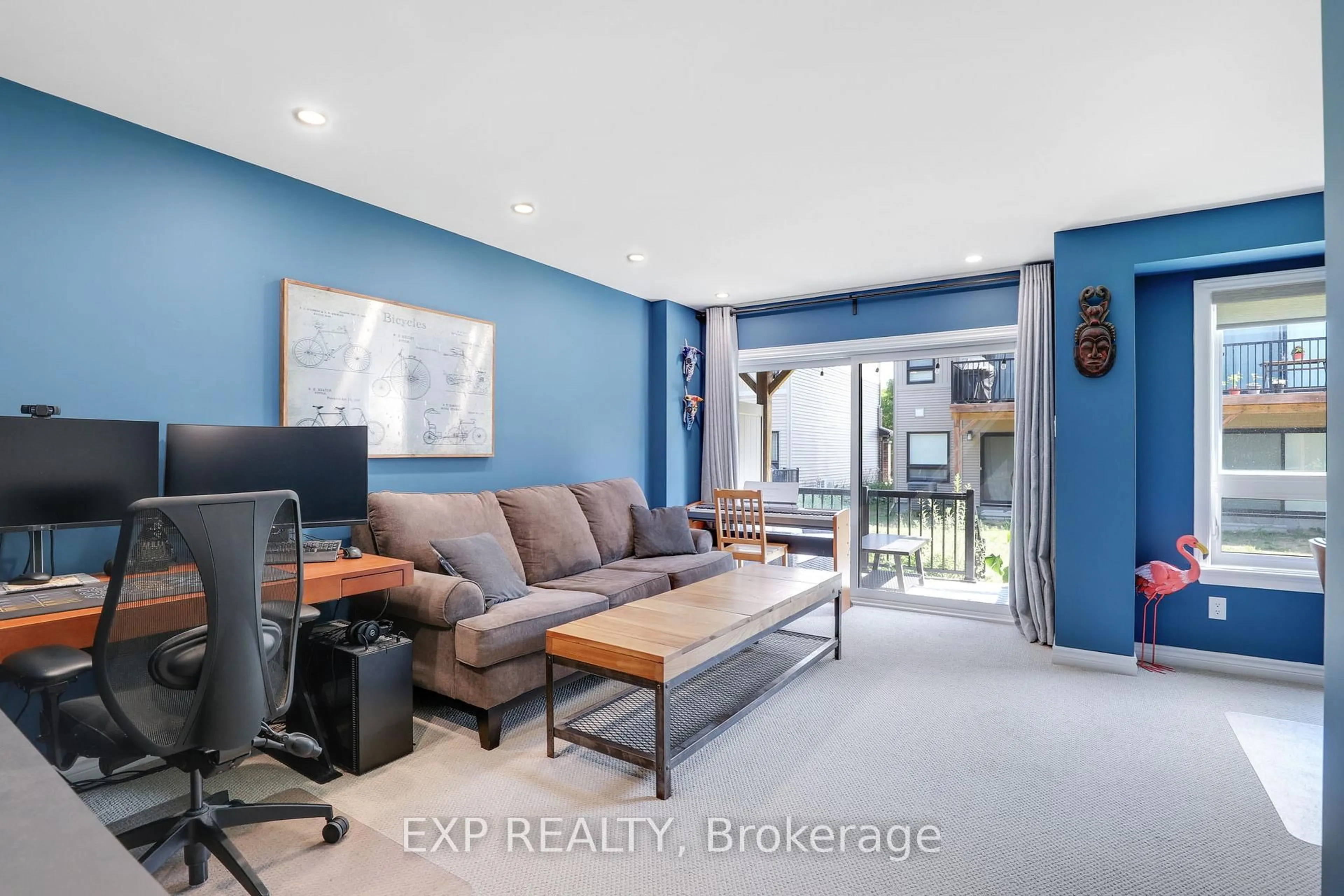 Living room with furniture, unknown for 311 Twinflower Way, Ottawa Ontario K2J 5B2