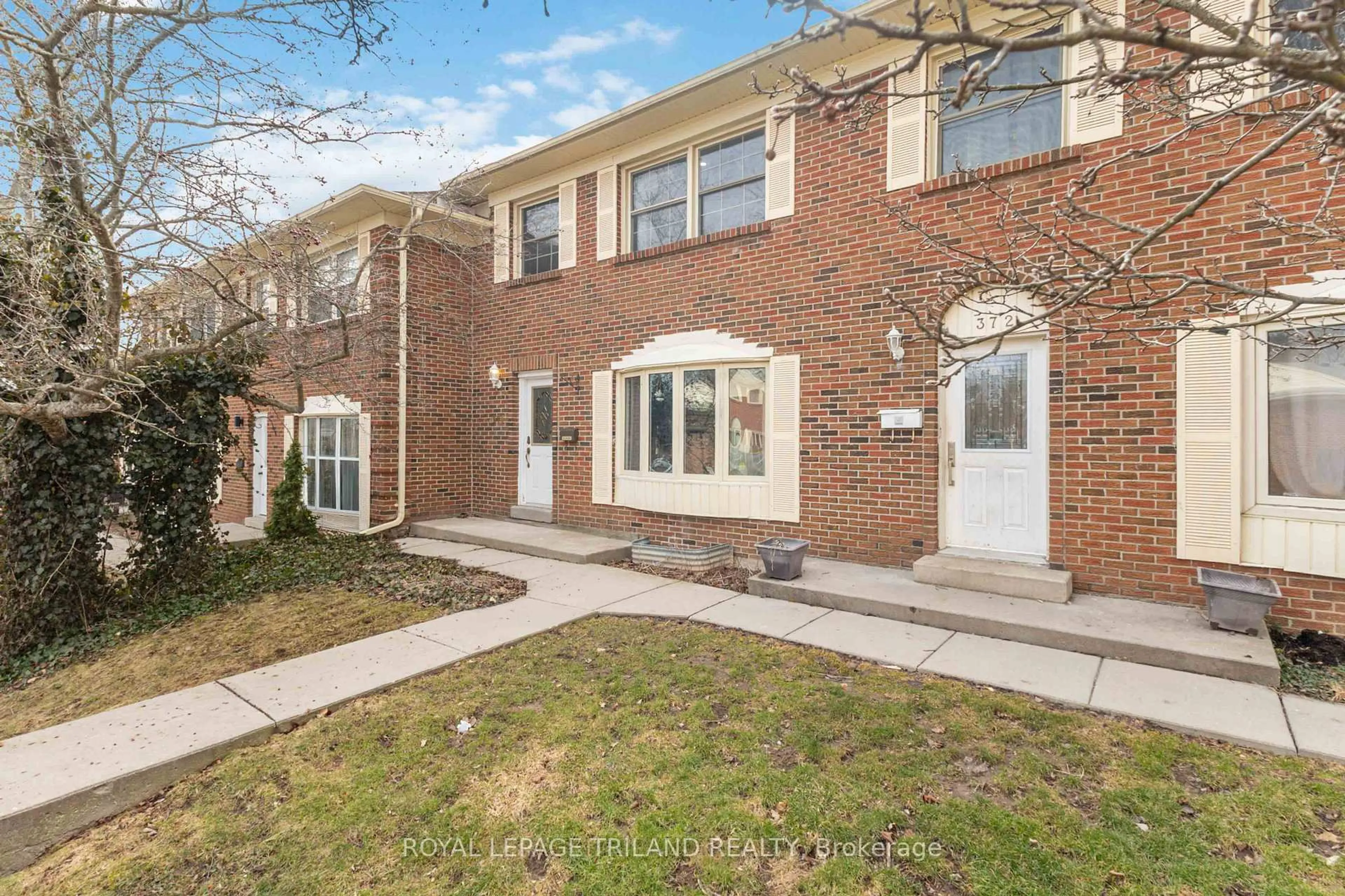 Home with brick exterior material, street for 374 Homestead Crt, London North Ontario N6G 2E9