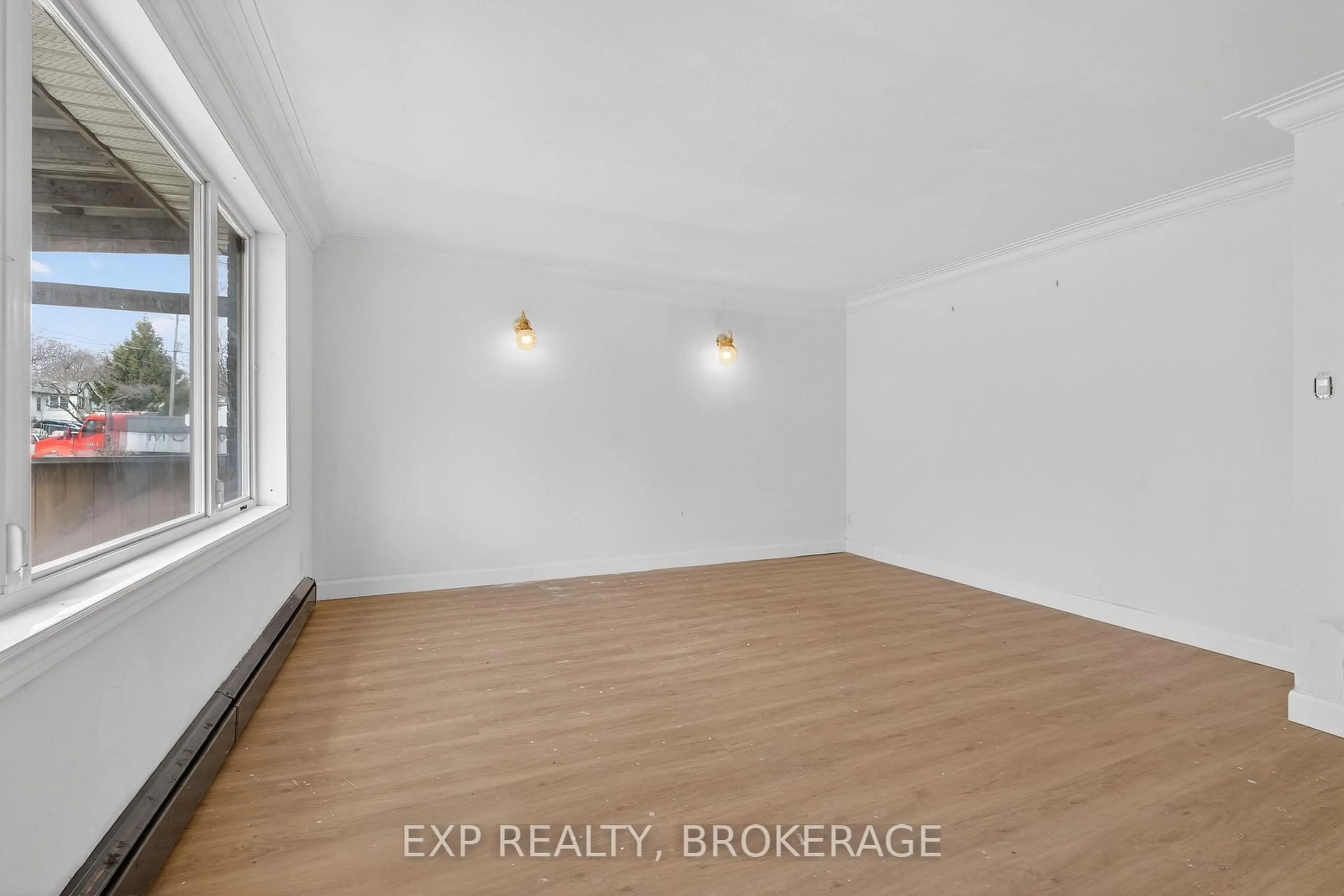 A pic of a room for 43 CARLETON St, Kingston Ontario K7K 4E7