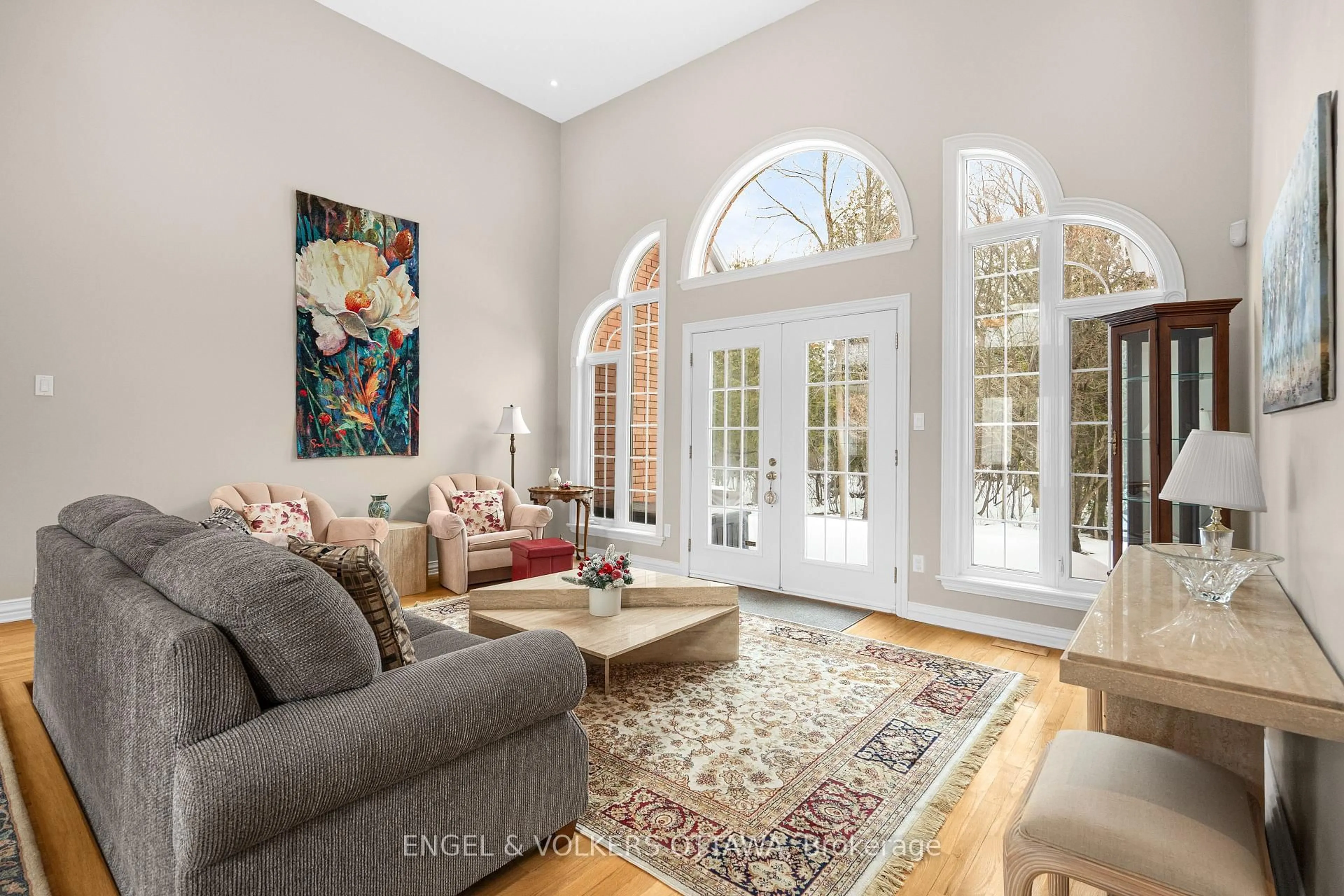 Indoor entryway for 5 Countryside Green, Ottawa Ontario K2R 1B5