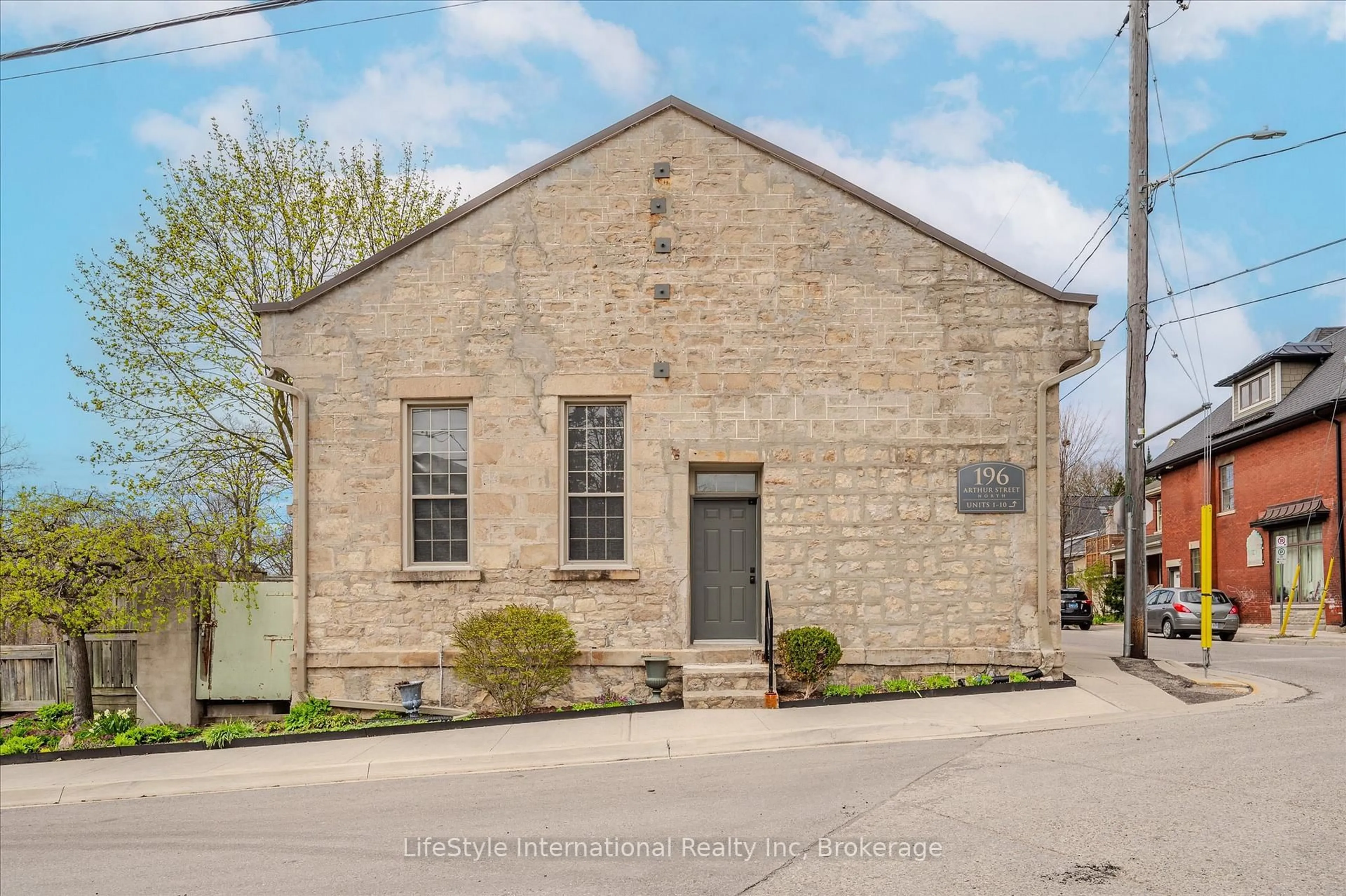 Unknown for 196 Arthur St #6, Guelph Ontario N1E 4V8