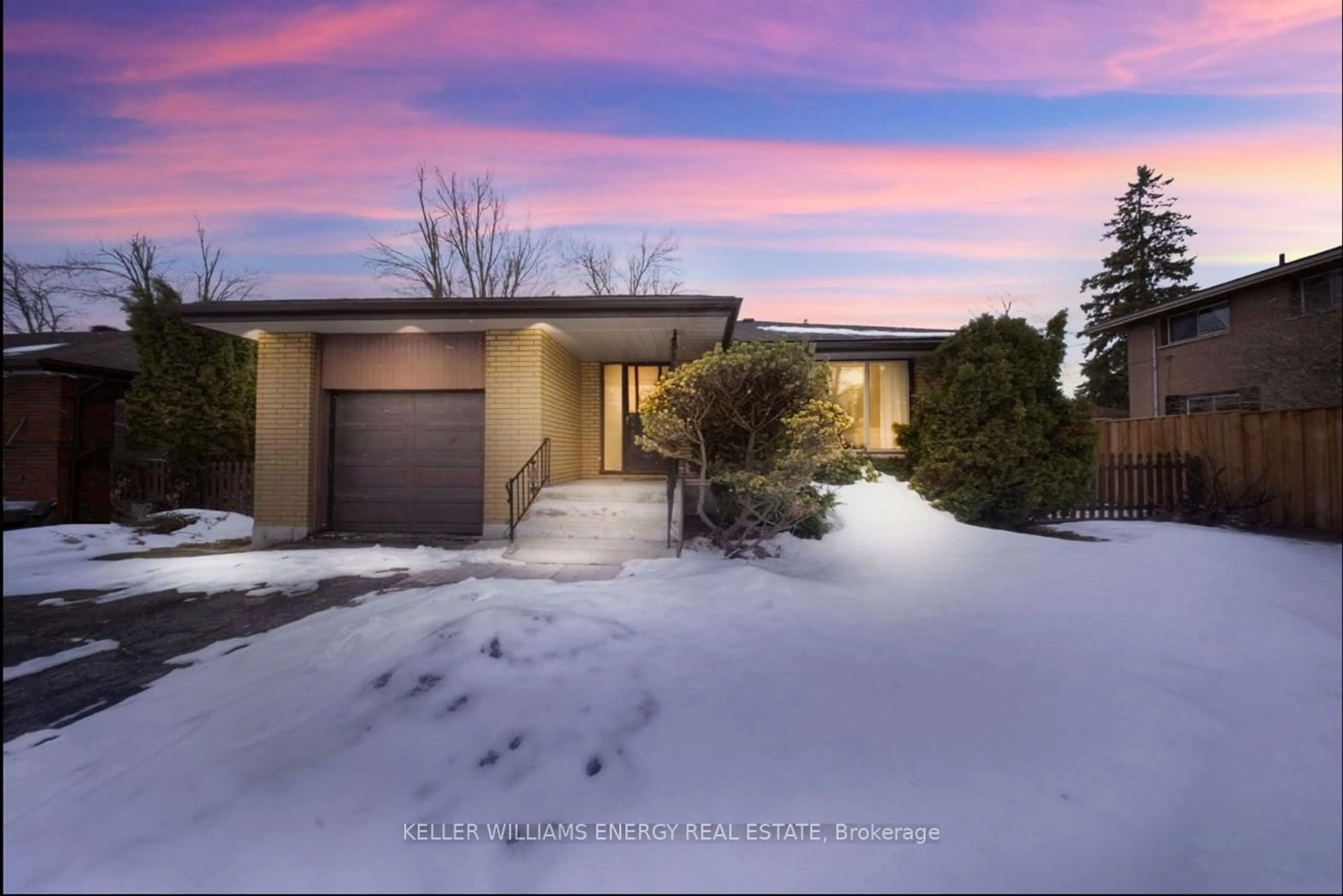 Unknown for 855 Timothy St, Peterborough Ontario K9H 6H5