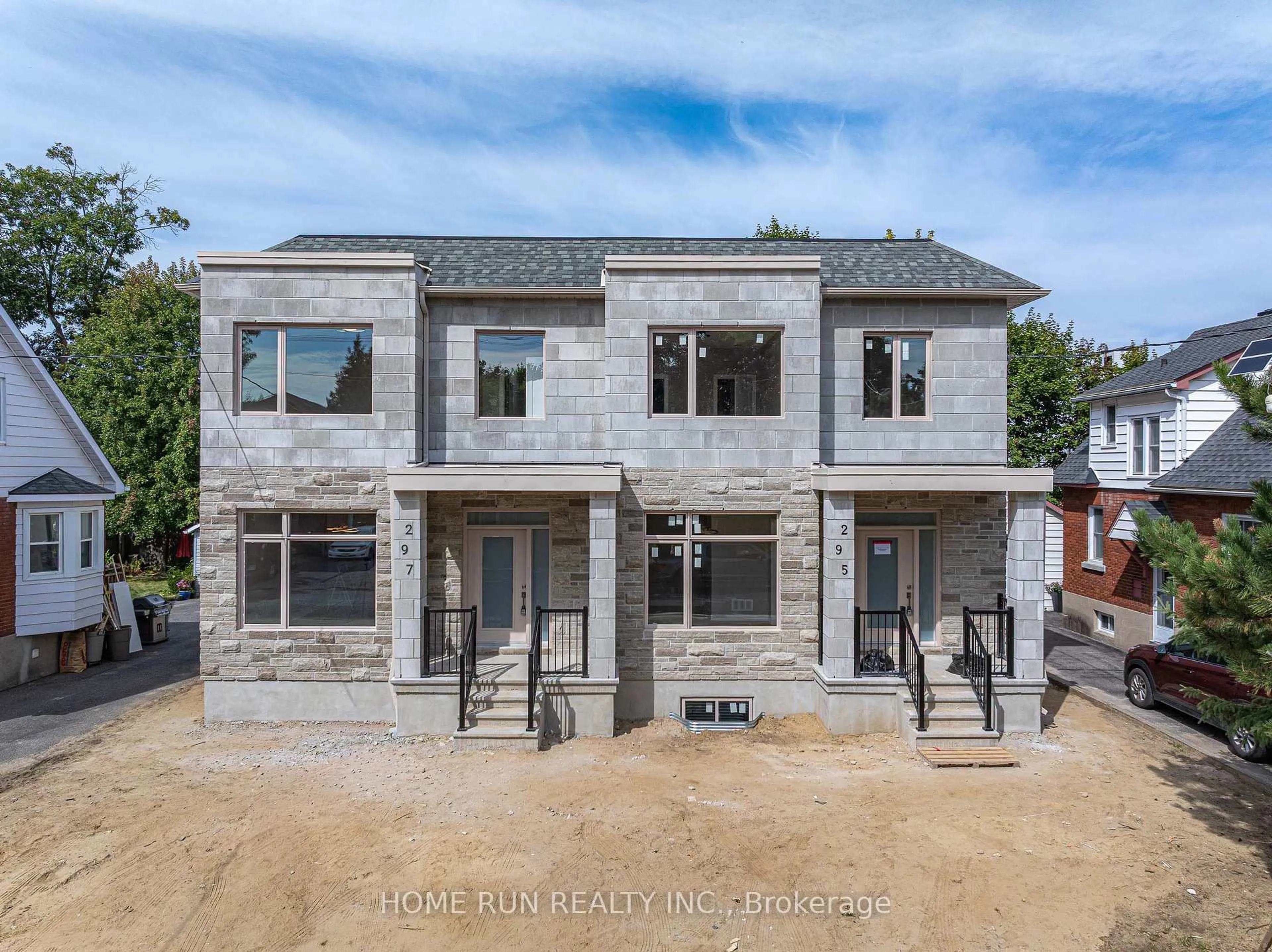 Home with brick exterior material, building for 295 Dovercourt Ave, Ottawa Ontario K1Z 7H4