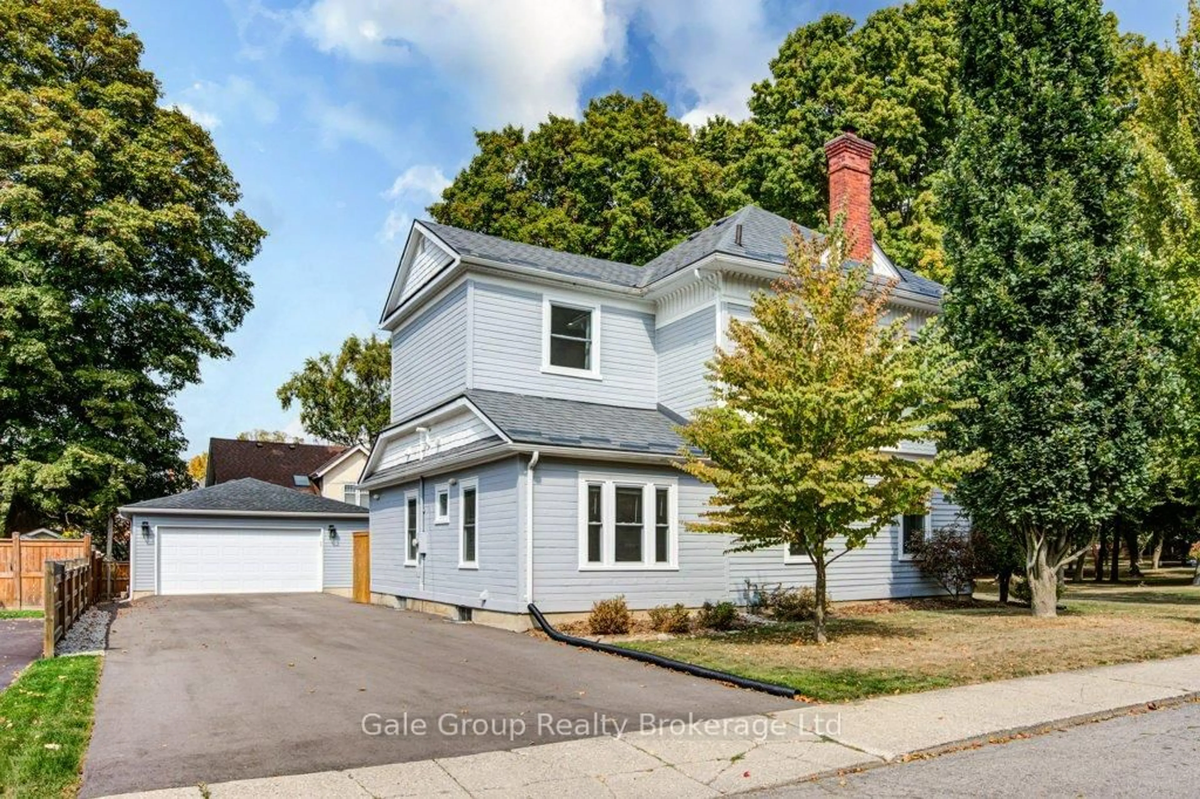 Unknown for 155 Vansittart Ave, Woodstock Ontario N4S 6E7