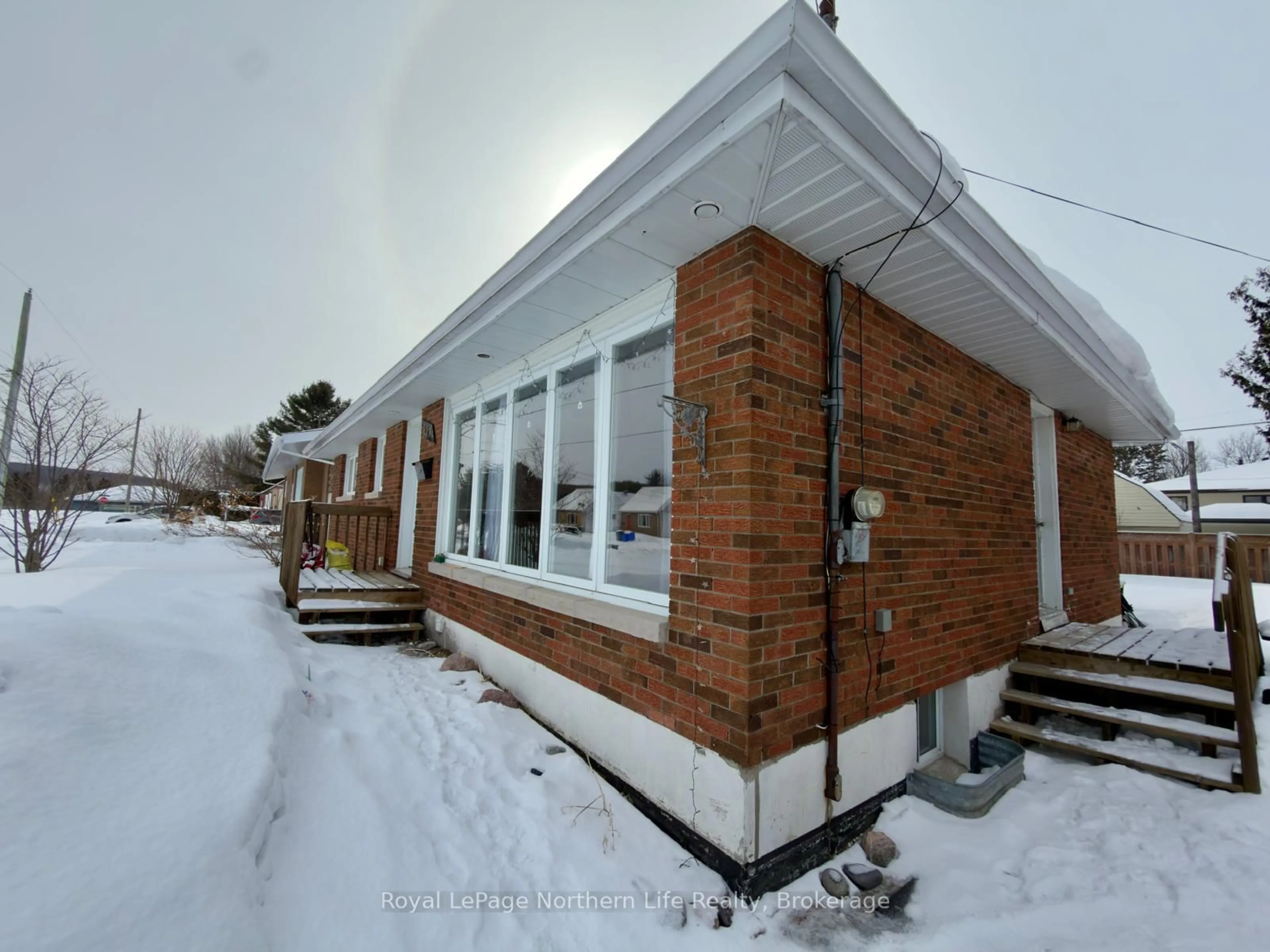 Unknown for 667 Montrose Ave, North Bay Ontario P1B 7G3