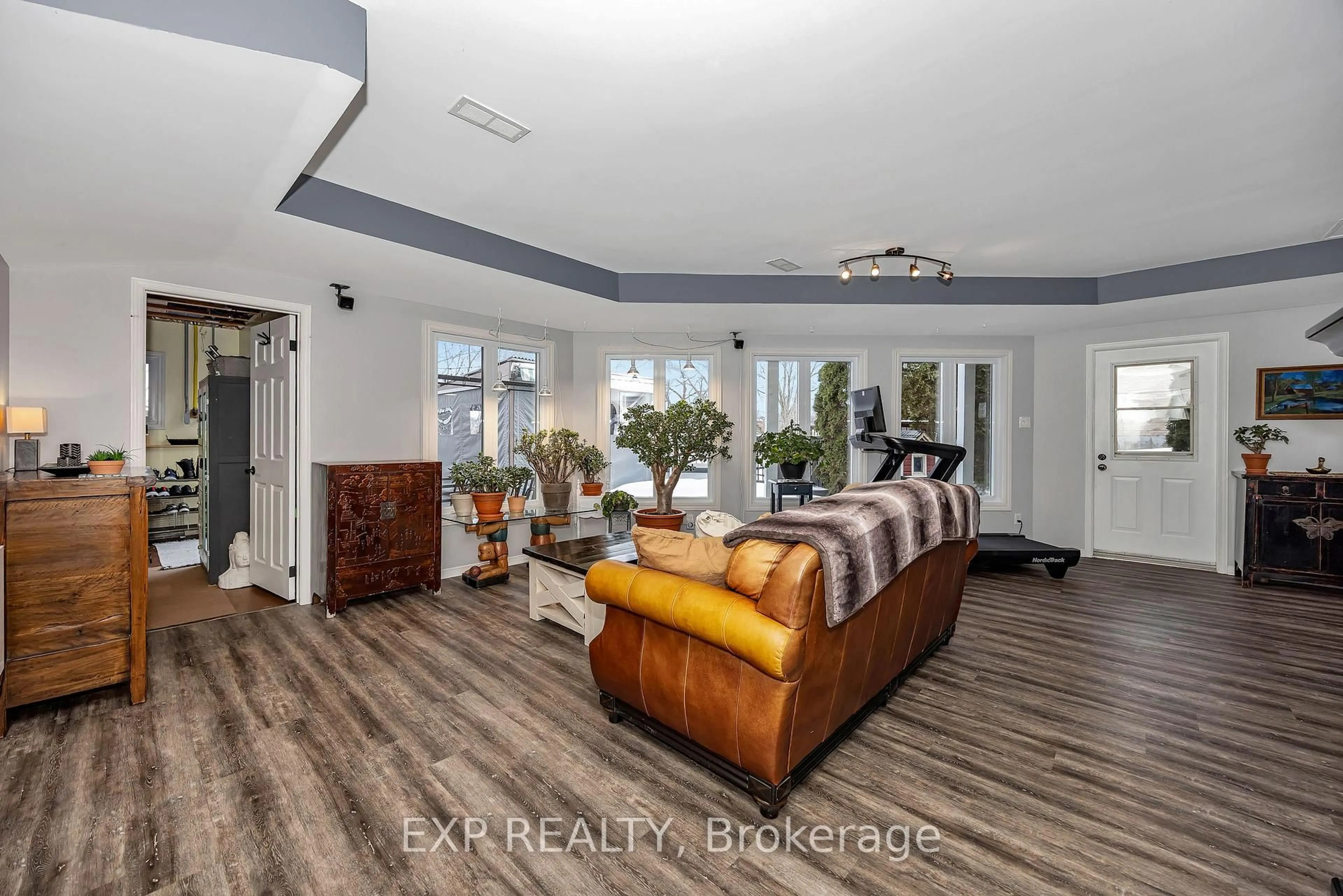 Living room with furniture, unknown for 806 Laval St, Casselman Ontario K0A 1M0