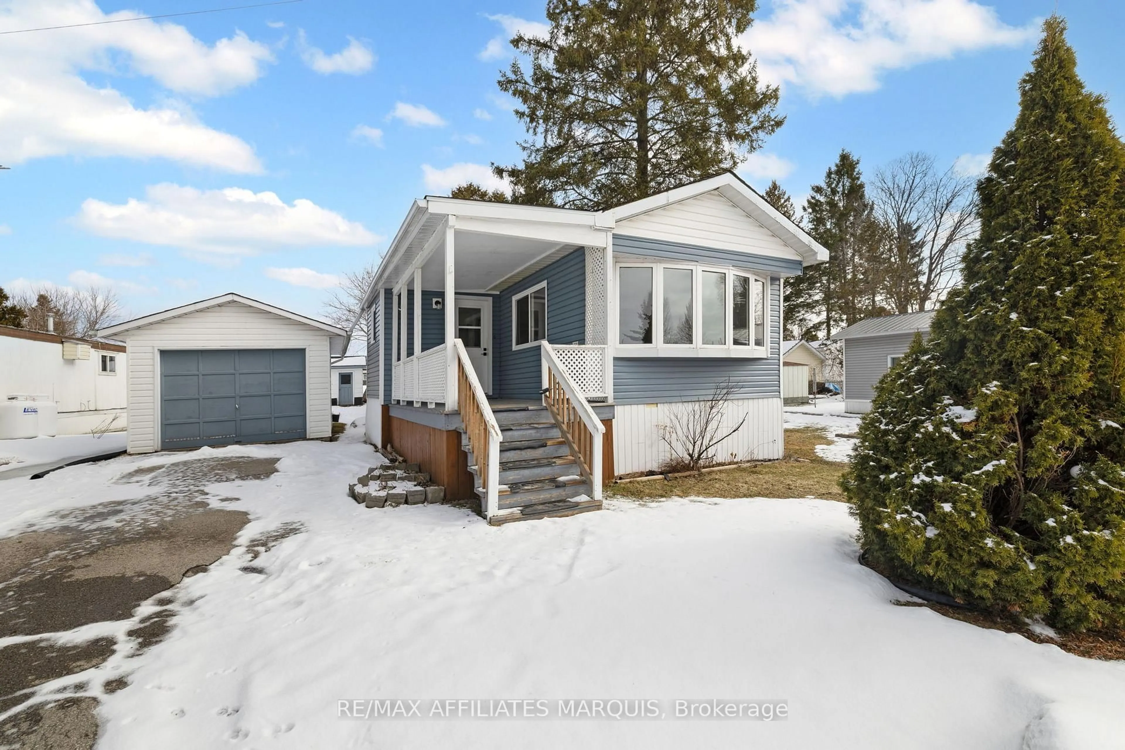 Home with vinyl exterior material, street for 6 Bridle Path, Rideau Lakes Ontario K7A 4S5