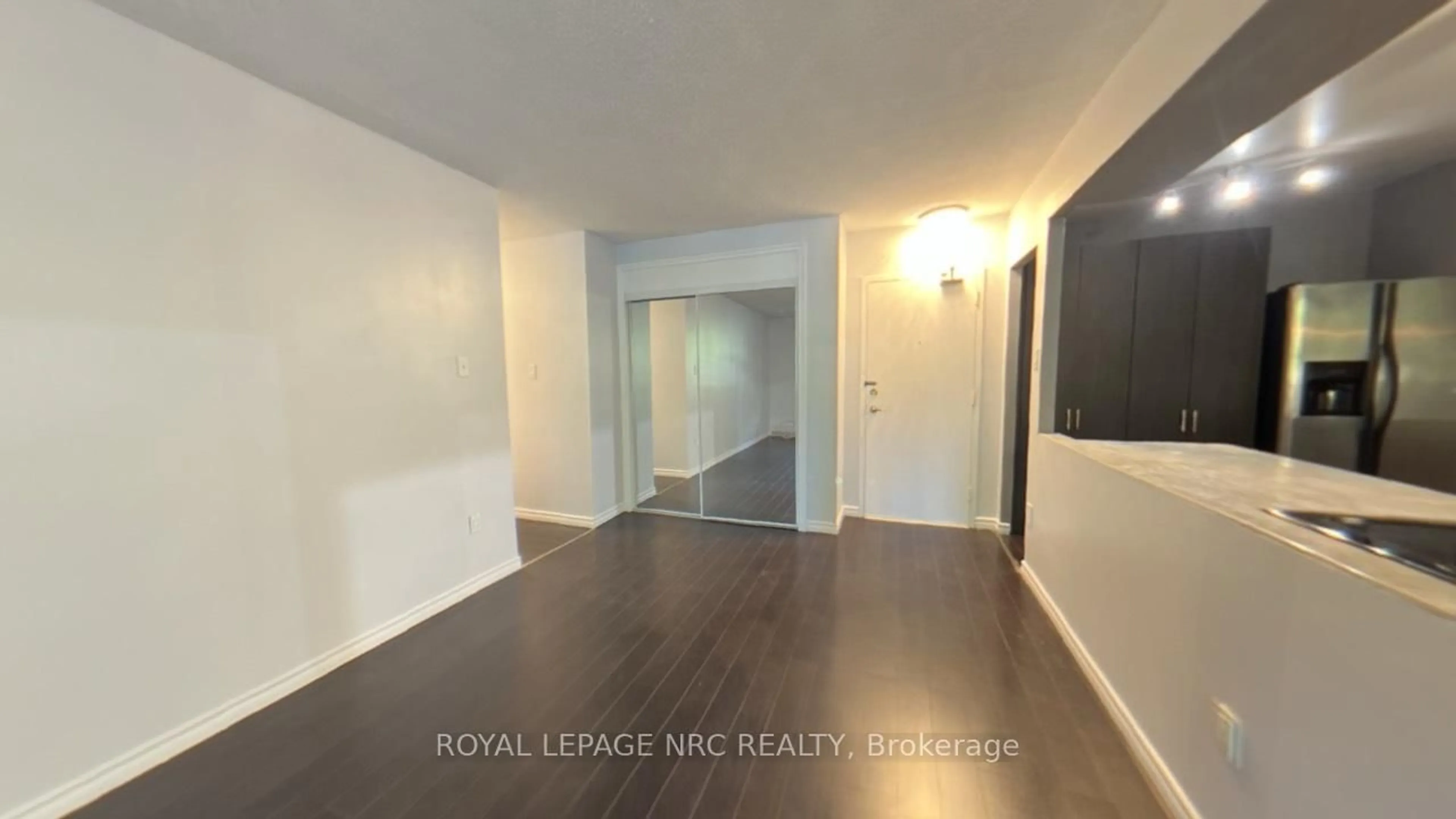 A pic of a room for 1966 Main St #306, Hamilton Ontario L8S 1J6