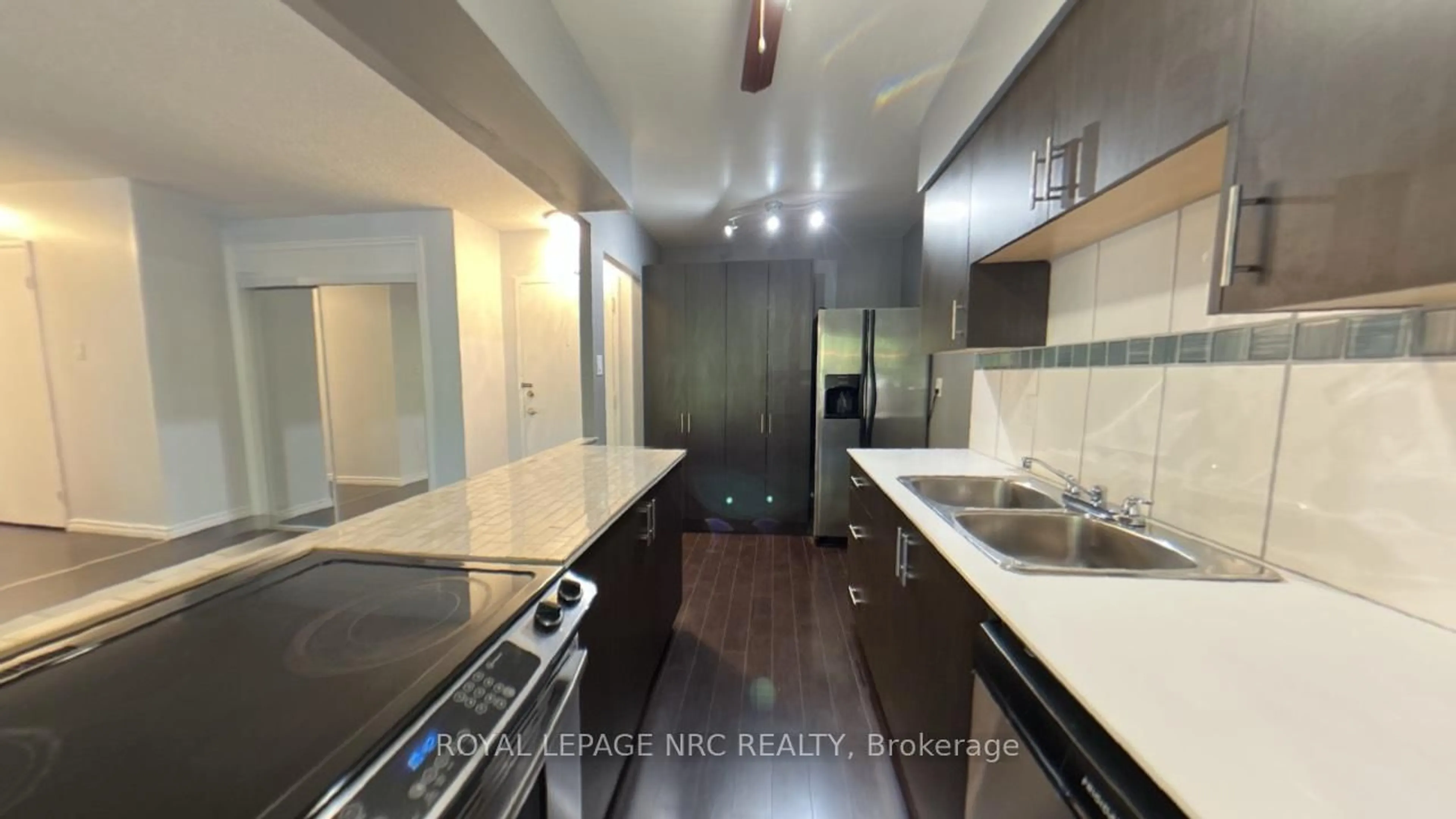 Standard kitchen, unknown for 1966 Main St #306, Hamilton Ontario L8S 1J6