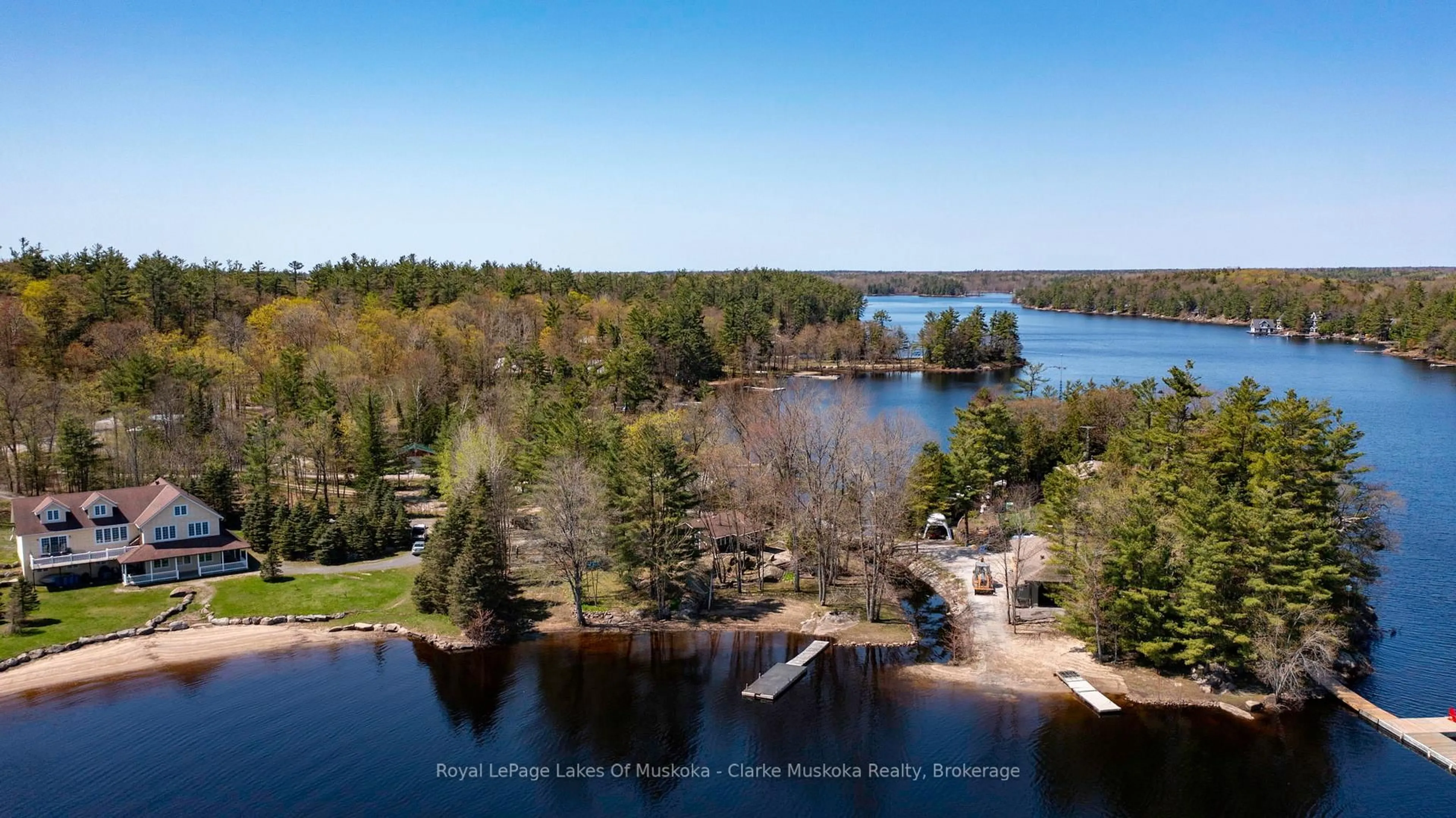 A pic from outside/outdoor area/front of a property/back of a property/a pic from drone, water/lake/river/ocean view for 525 HIAWATHA Rd, Georgian Bay Ontario L0K 1S0