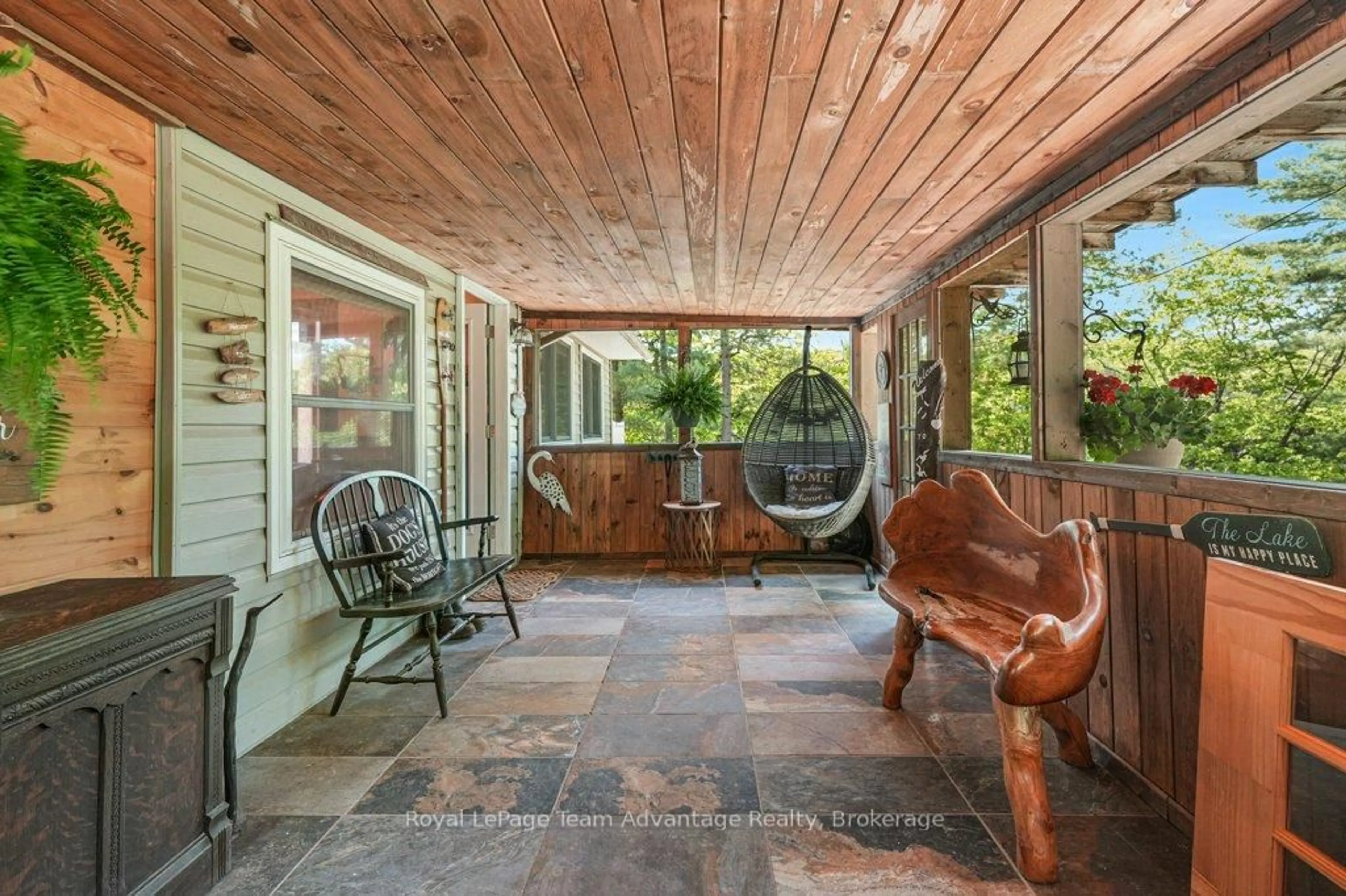 Patio, water/lake/river/ocean view for 19 Allan Cres, Seguin Ontario P2A 2W8