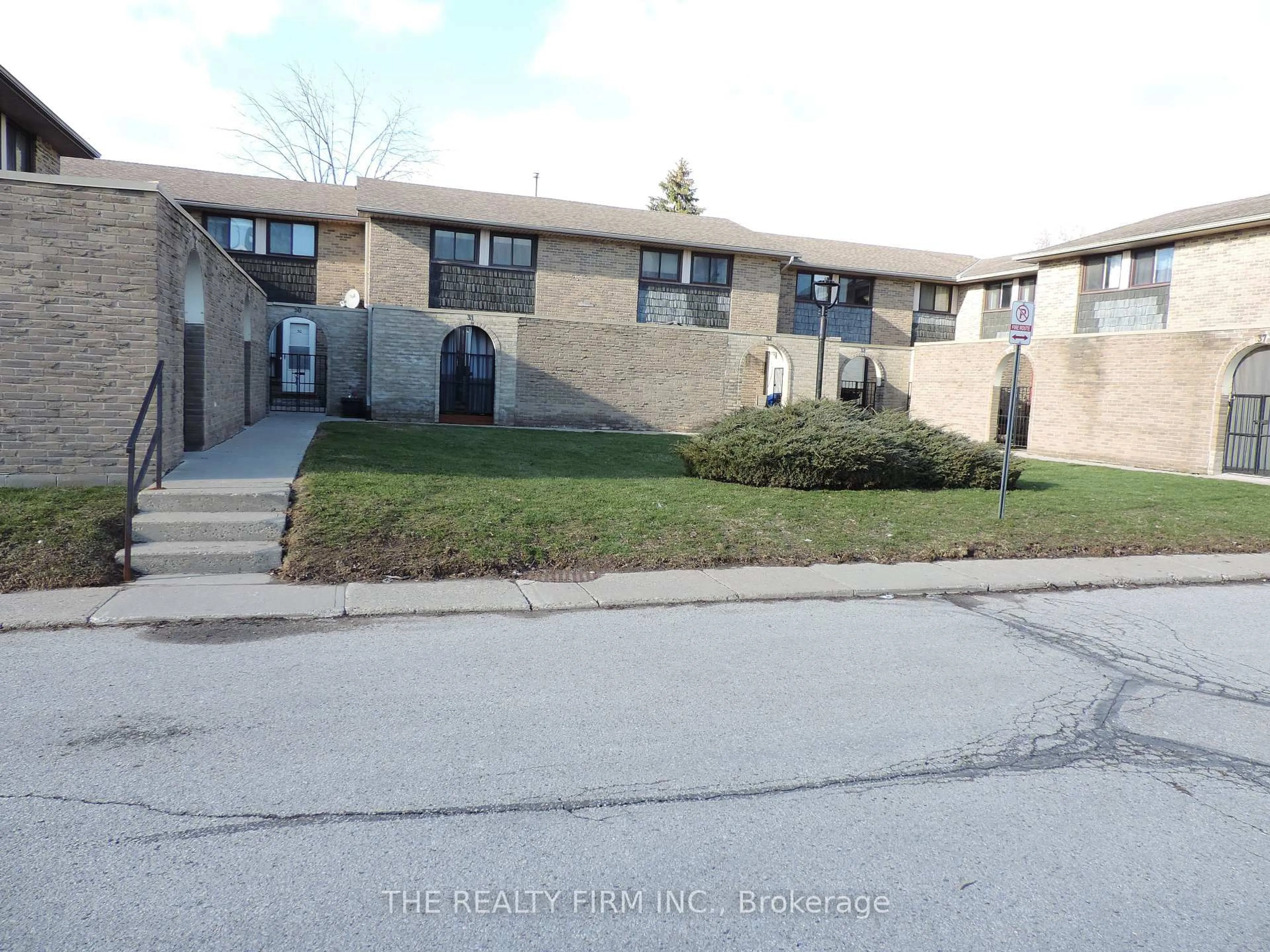 Unknown for 474 Southdale Rd #33, London South Ontario N6E 1A4